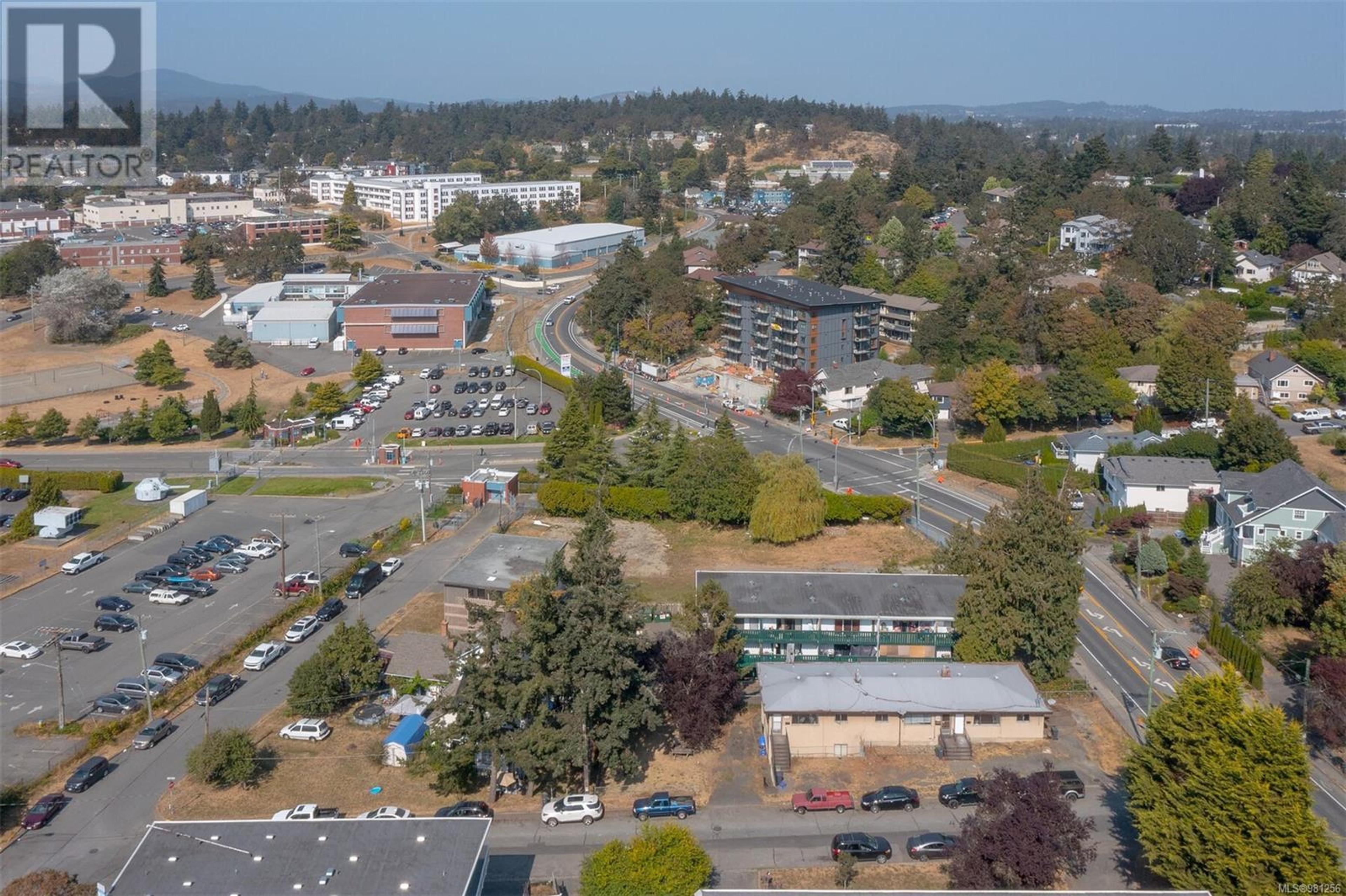 656 ADMIRALS RD - Image 12