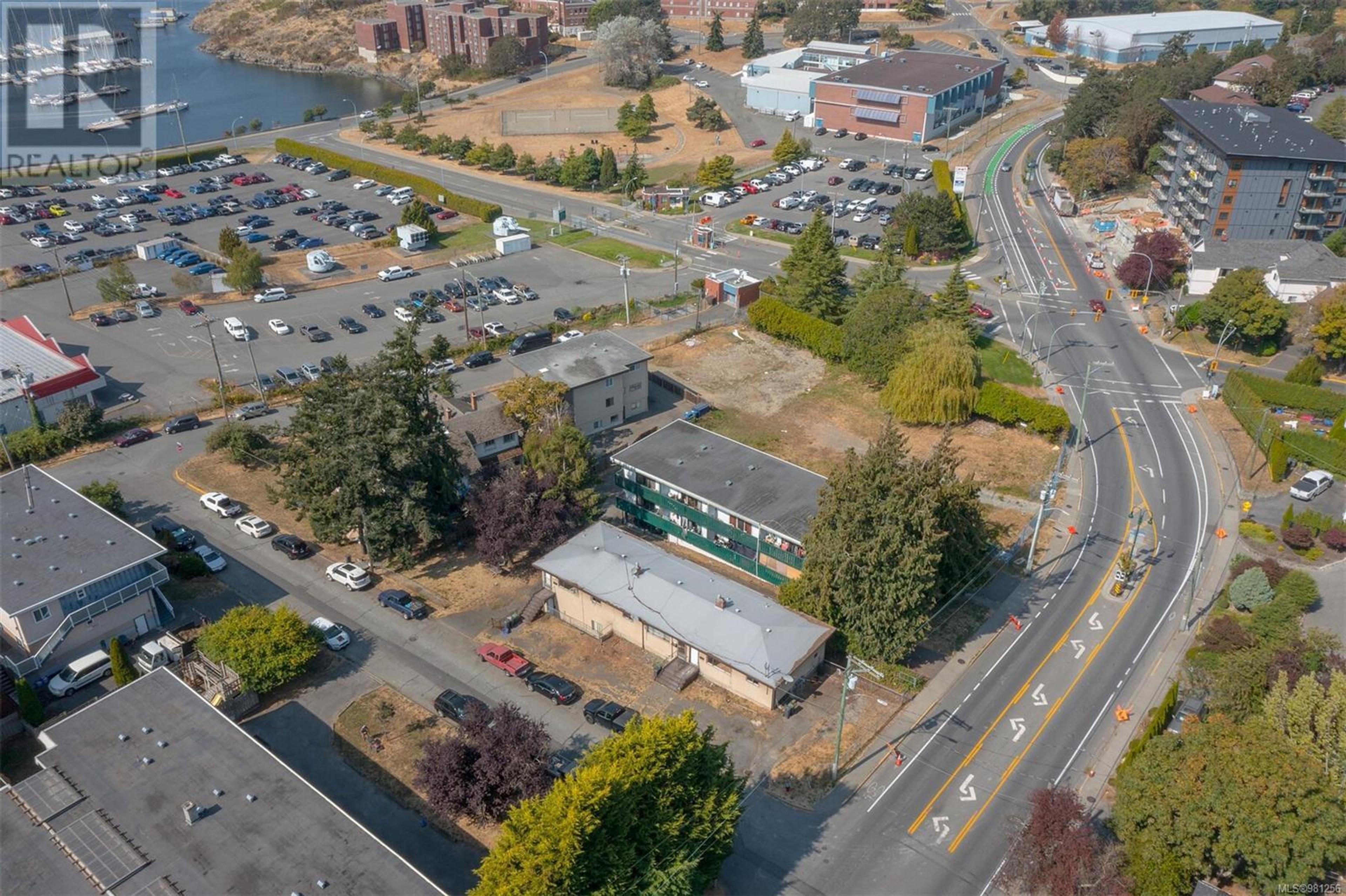 656 ADMIRALS RD - Image 13