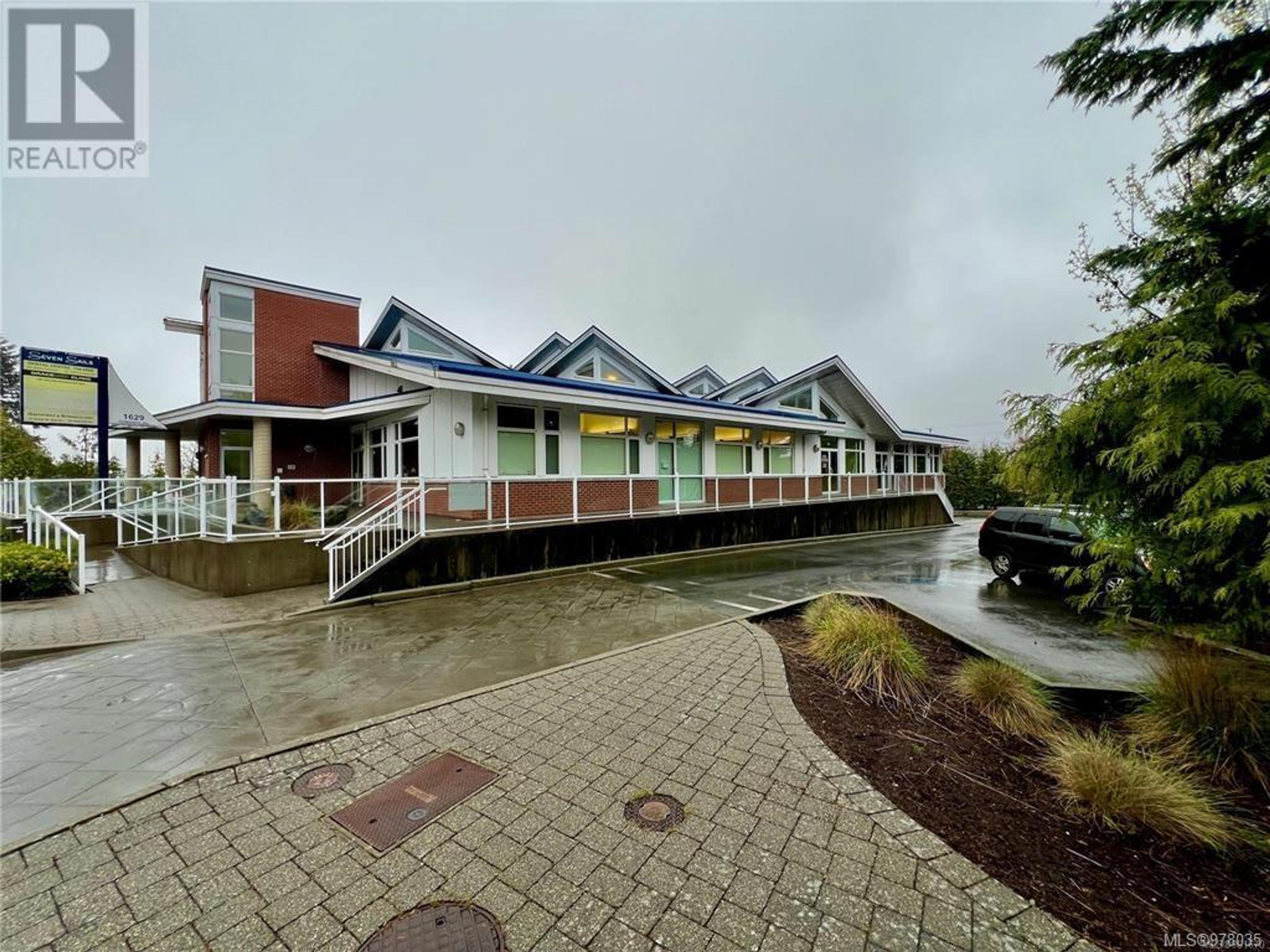 #103 1629 TOWNSITE RD - Image 1