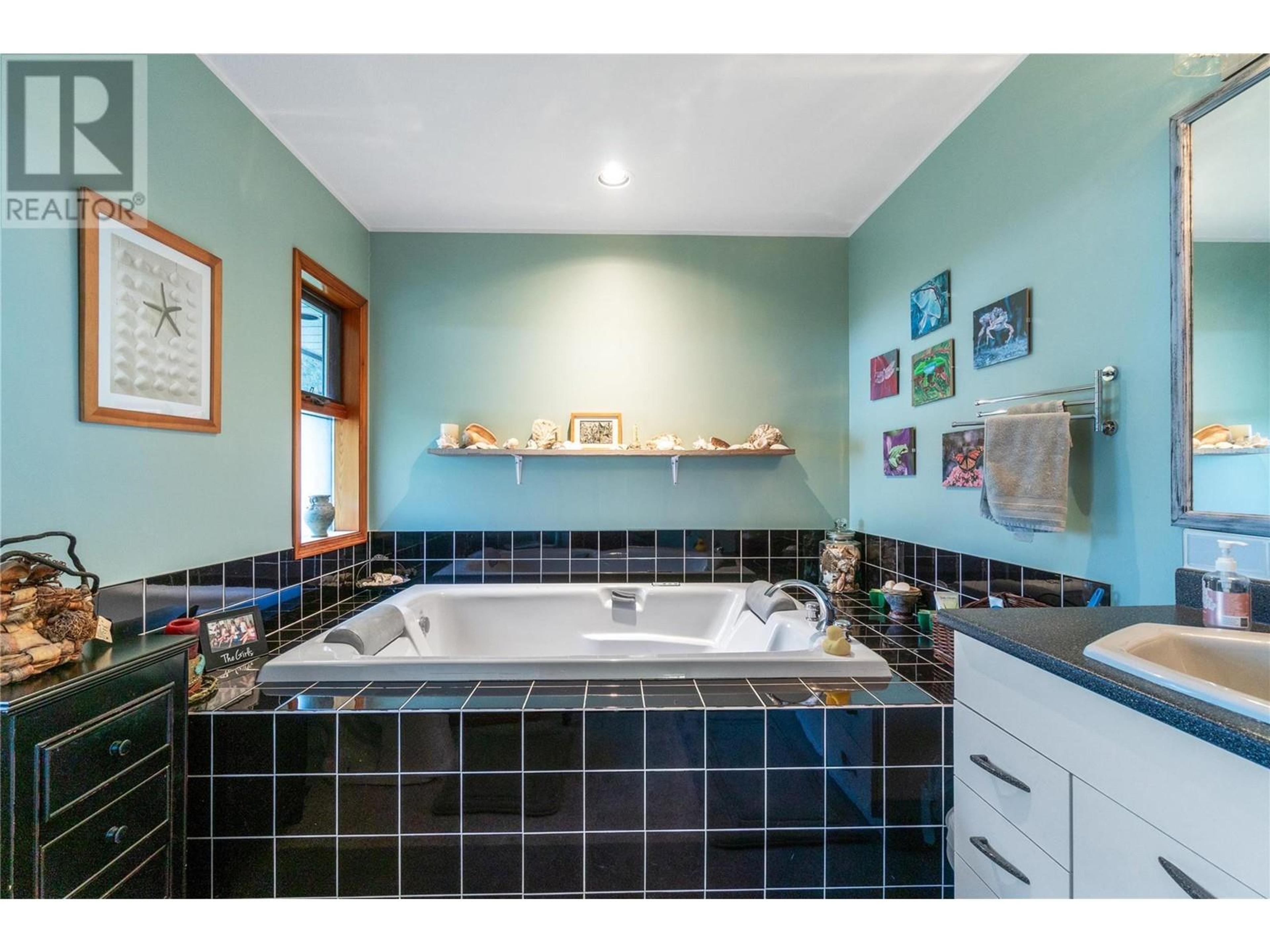4061 SANTA ROAD - Image 39