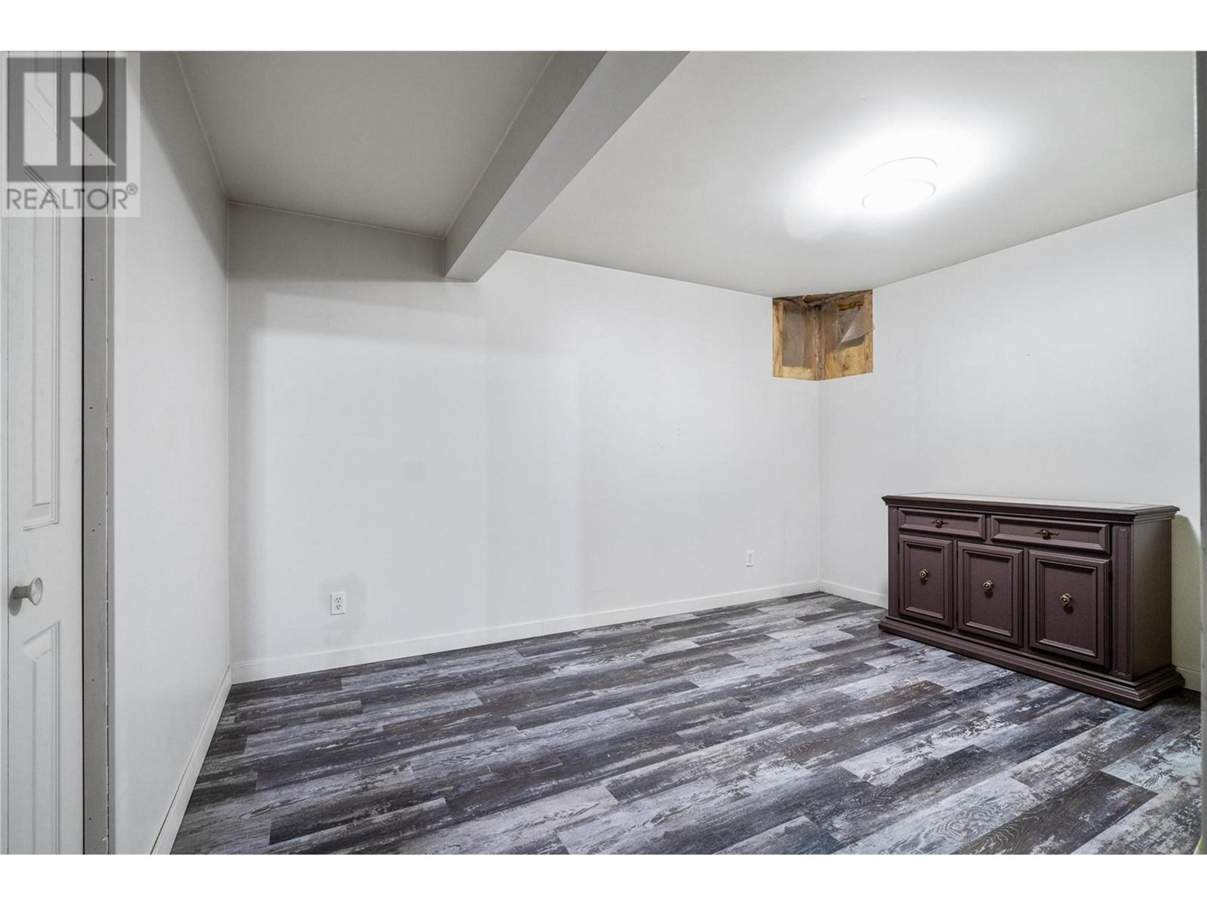 4061 SANTA ROAD - Image 50