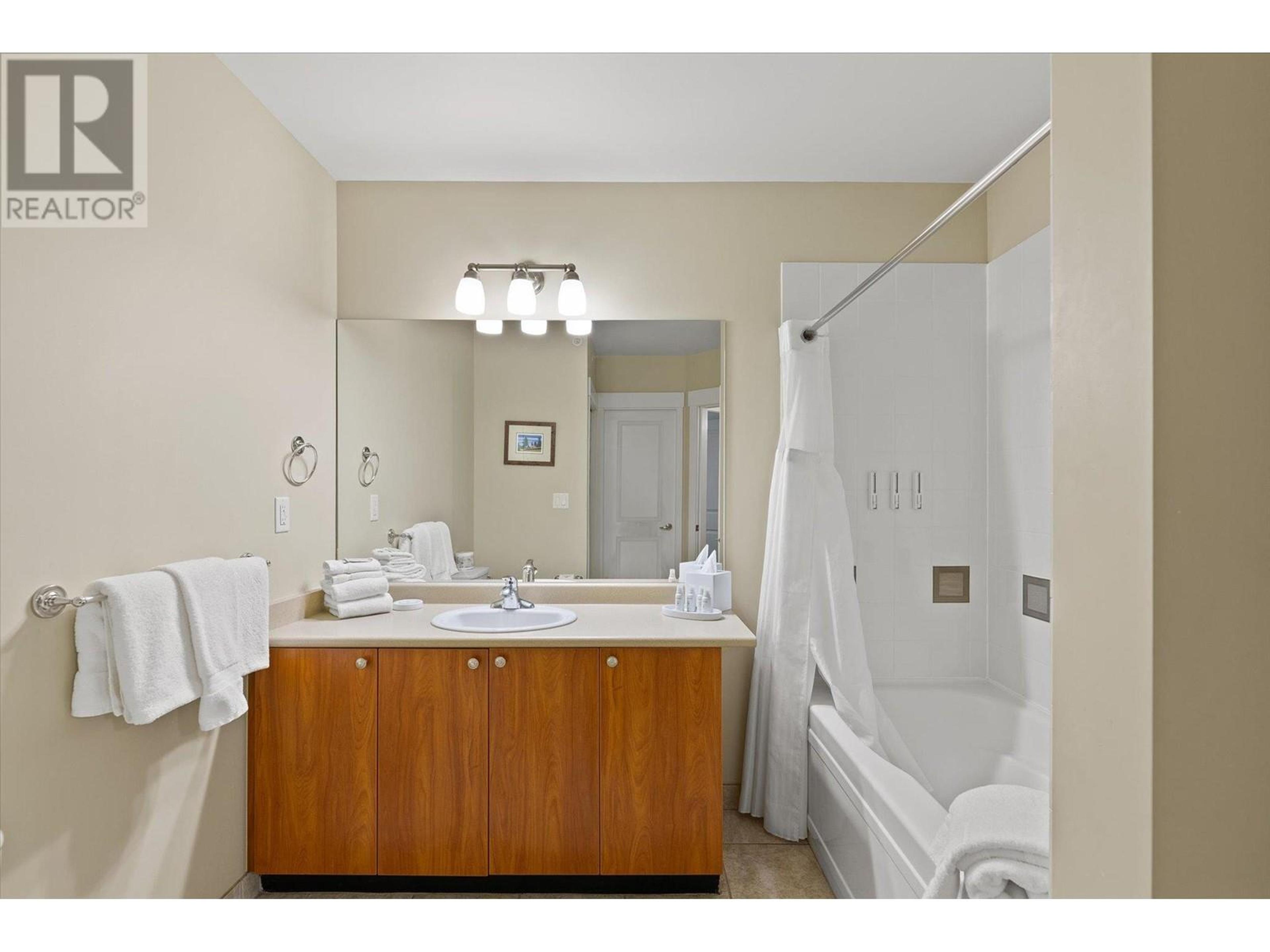 #404 4205 GELLATLY ROAD - Image 26