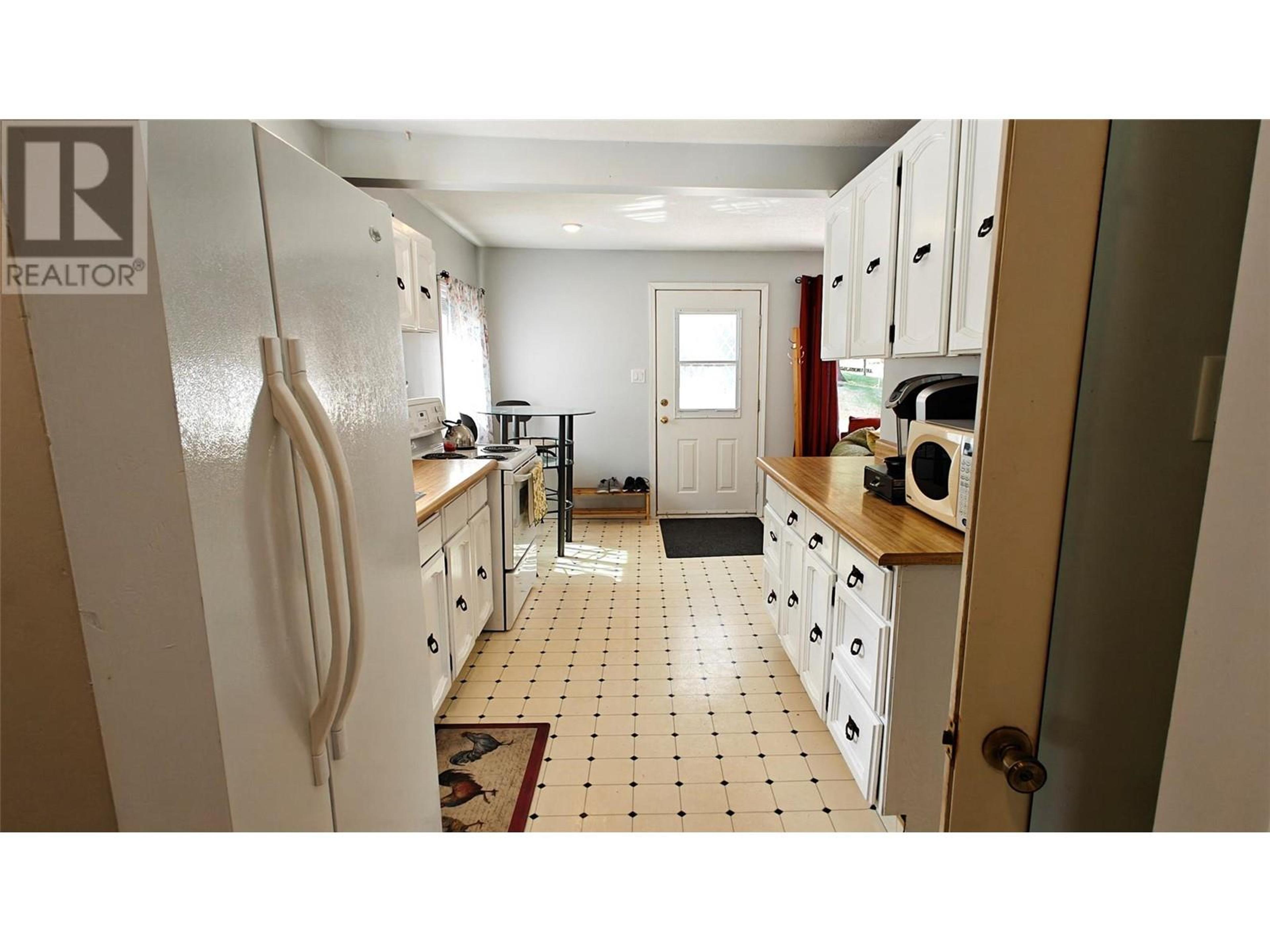 521 TURNER STREET - Image 16