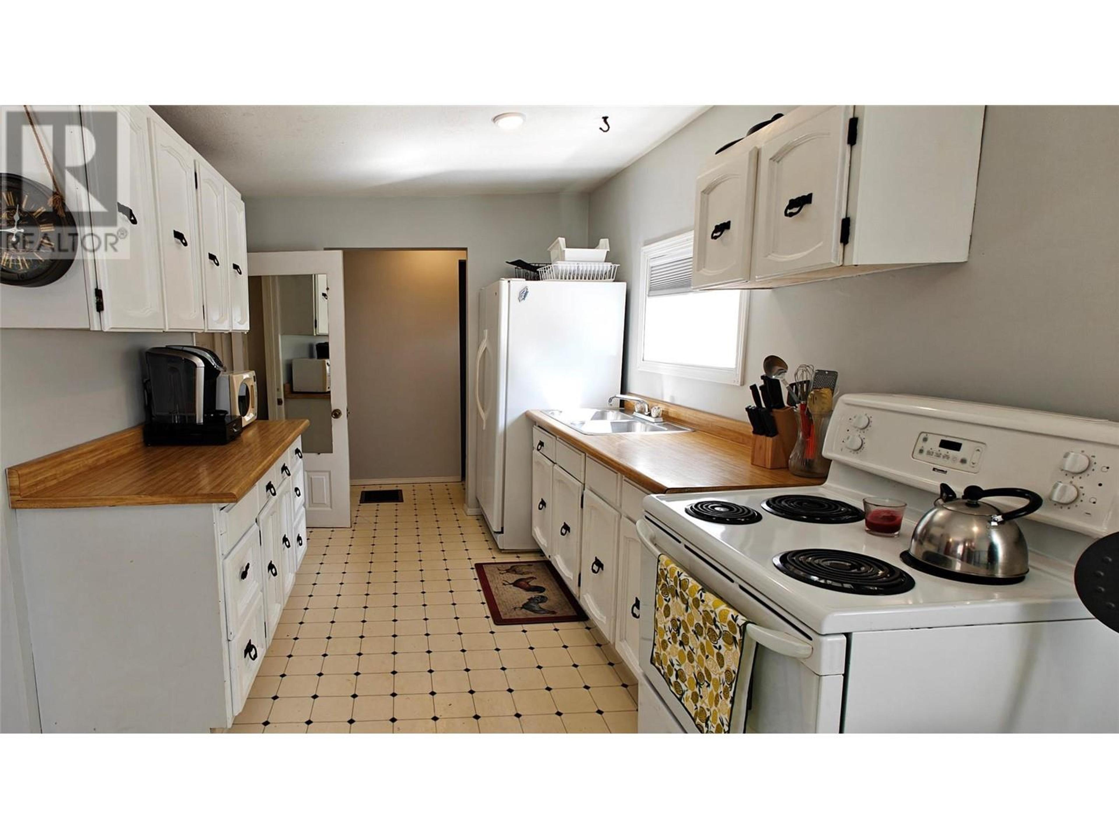 521 TURNER STREET - Image 13