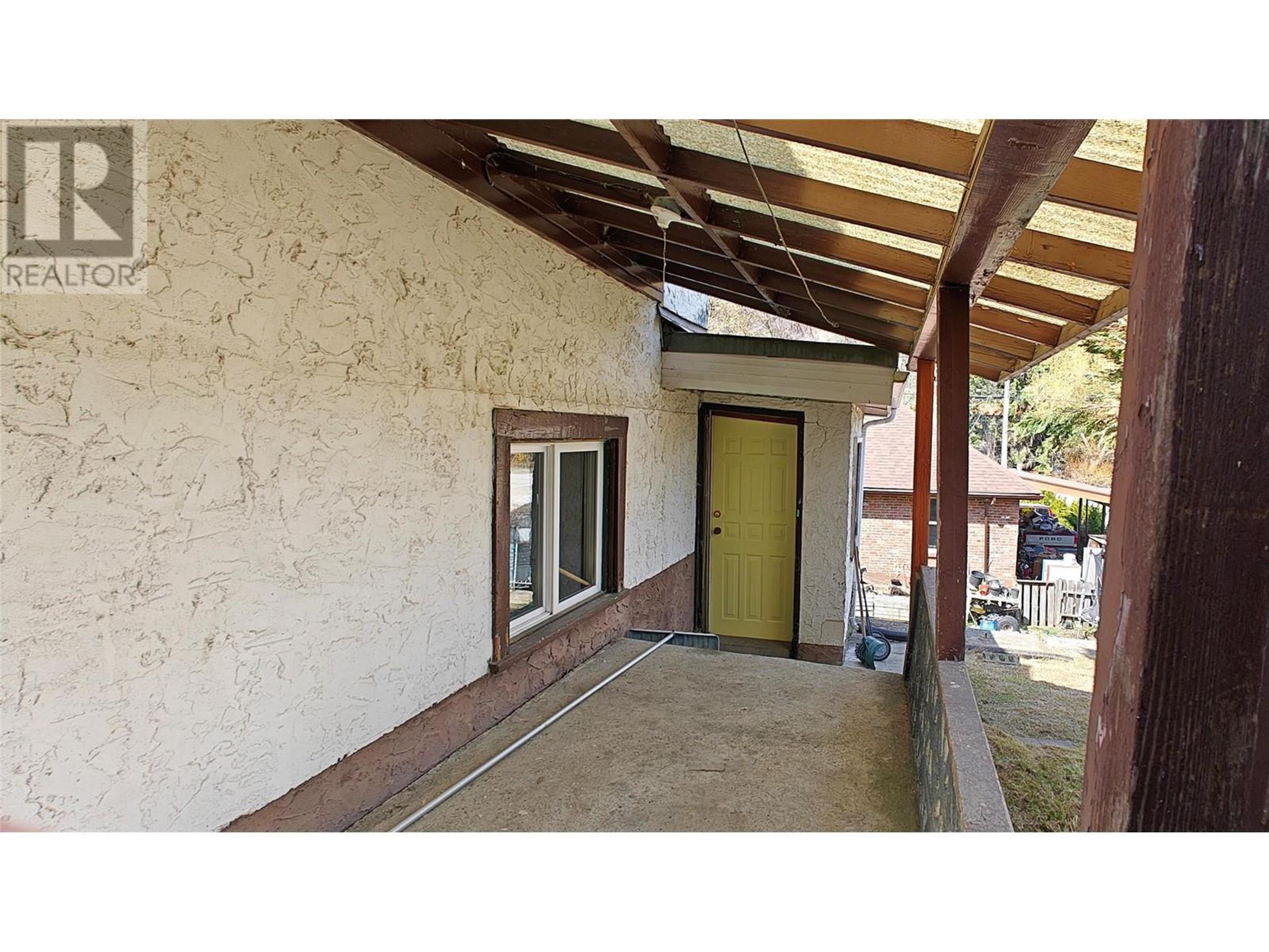 521 TURNER STREET - Image 30
