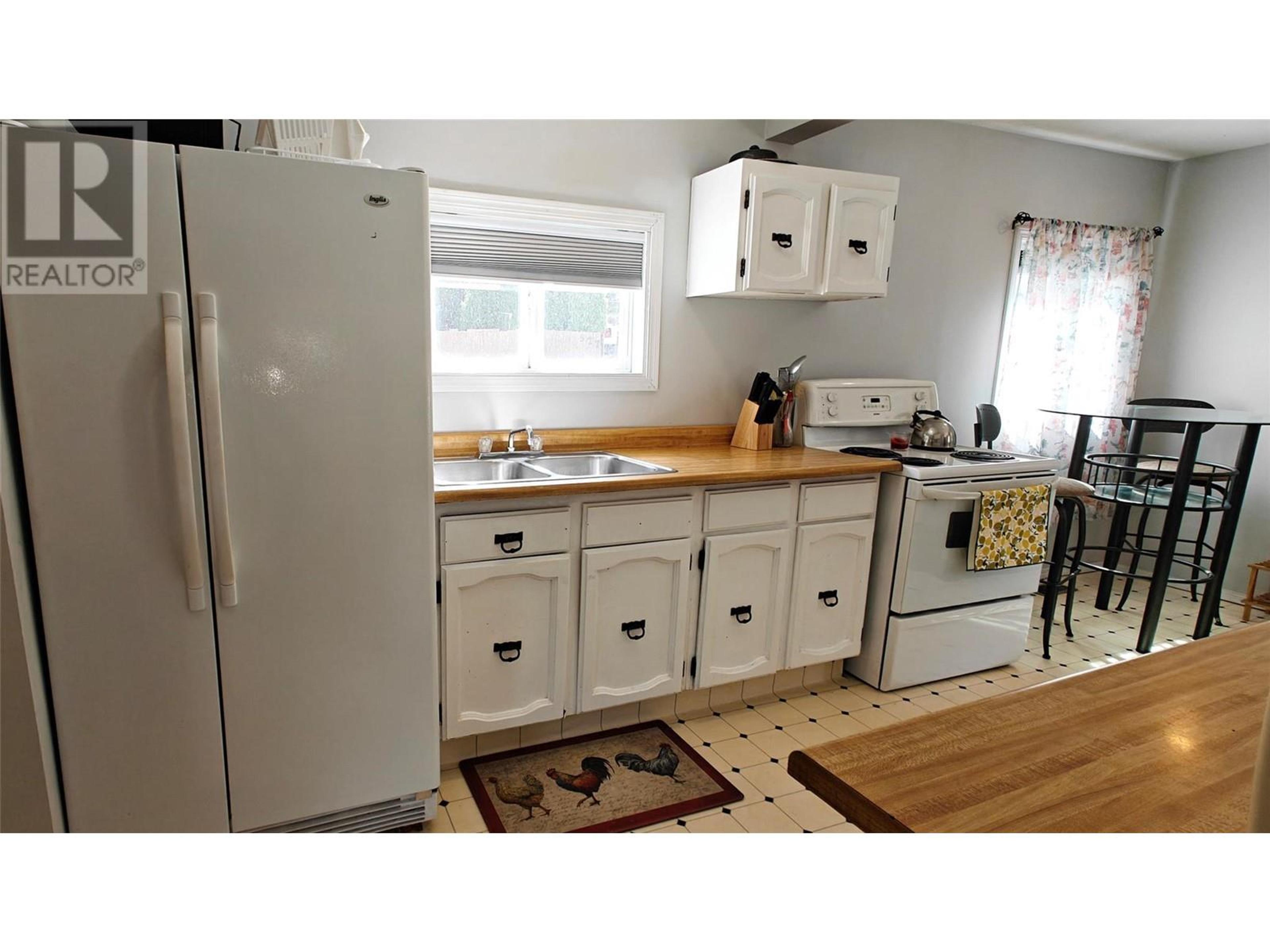 521 TURNER STREET - Image 15