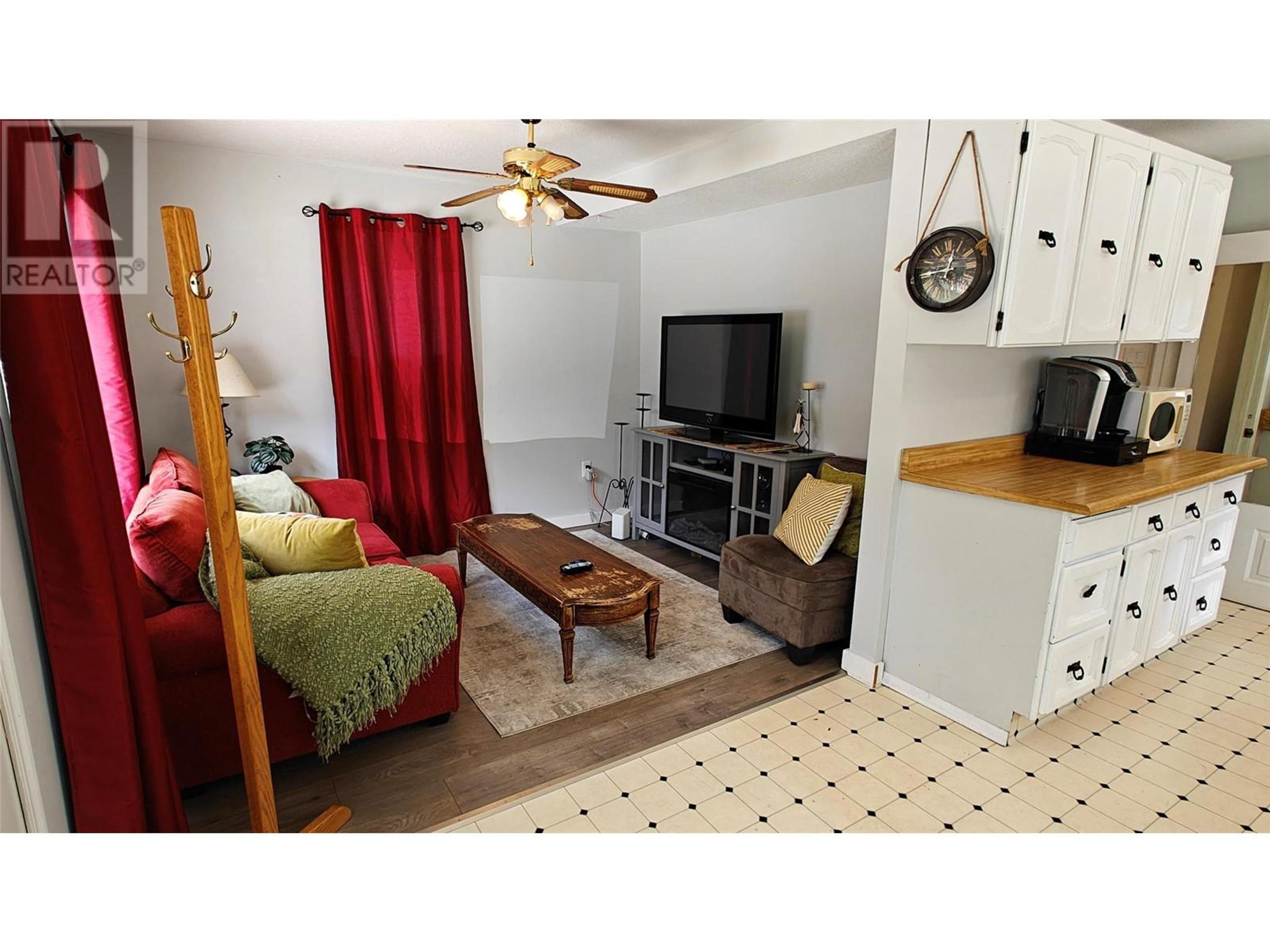 521 TURNER STREET - Image 7