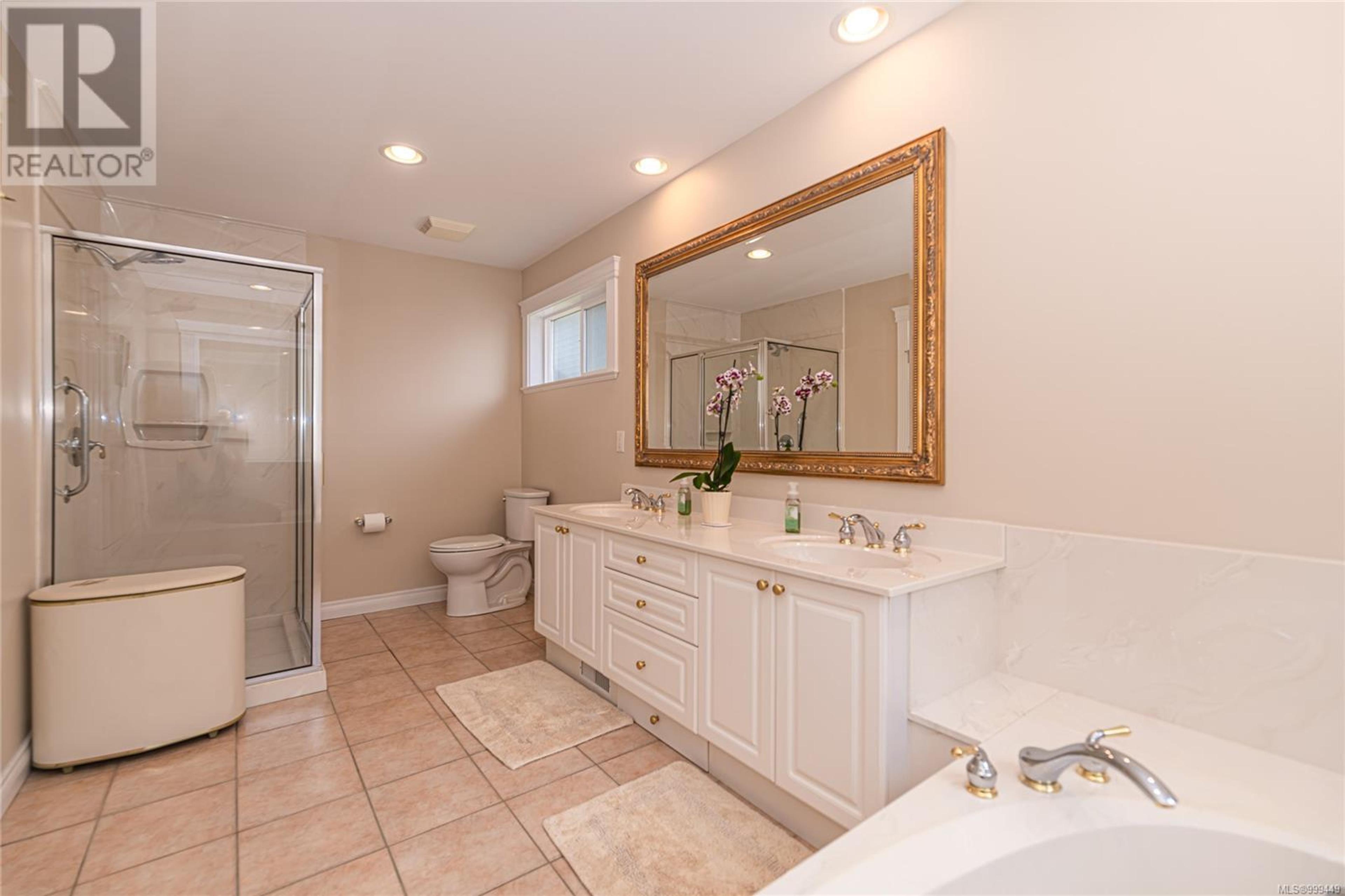 5300 MYNABIRD LANE - Image 32