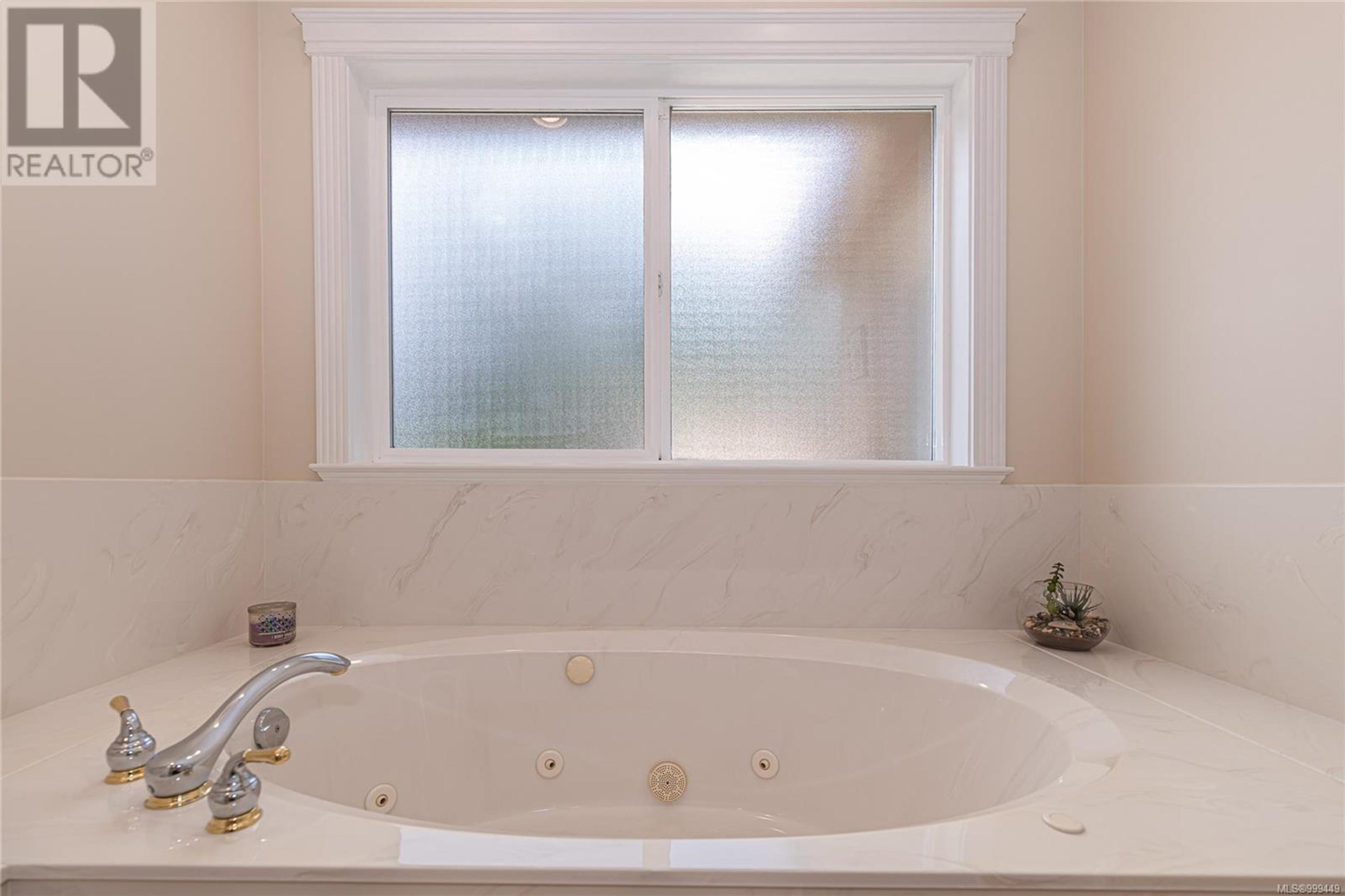 5300 MYNABIRD LANE - Image 34