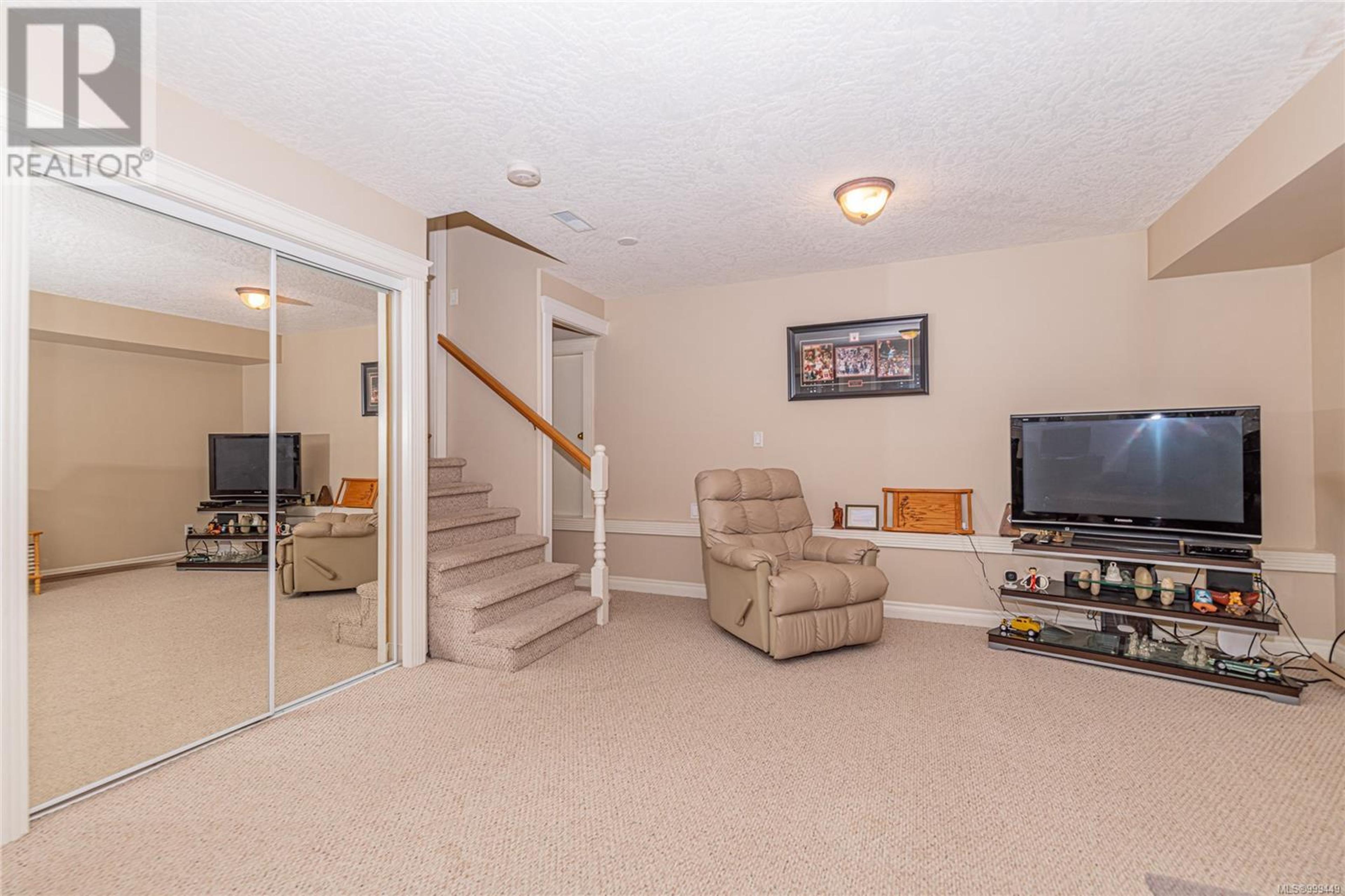 5300 MYNABIRD LANE - Image 35