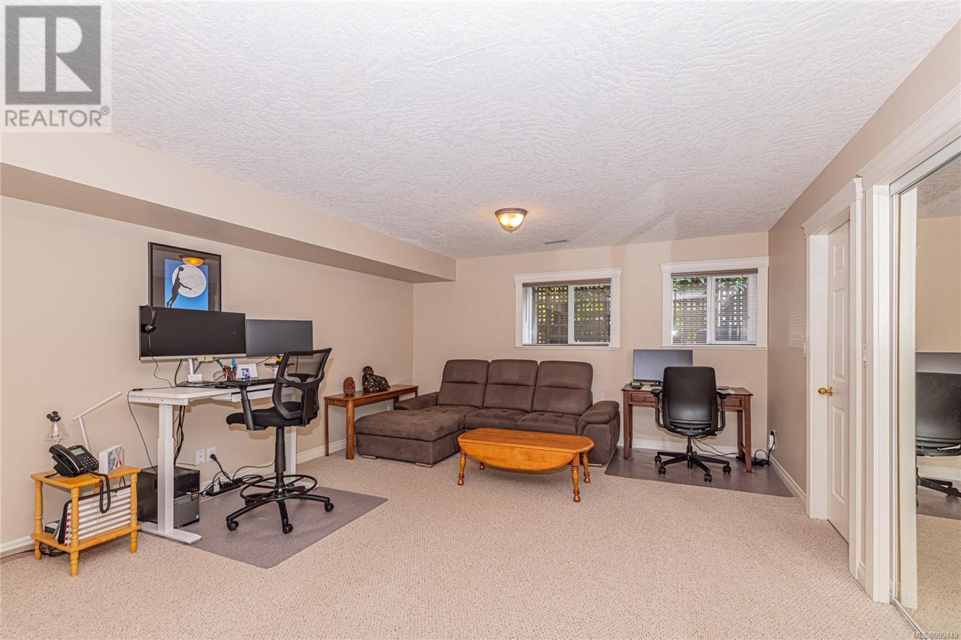 5300 MYNABIRD LANE - Image 36