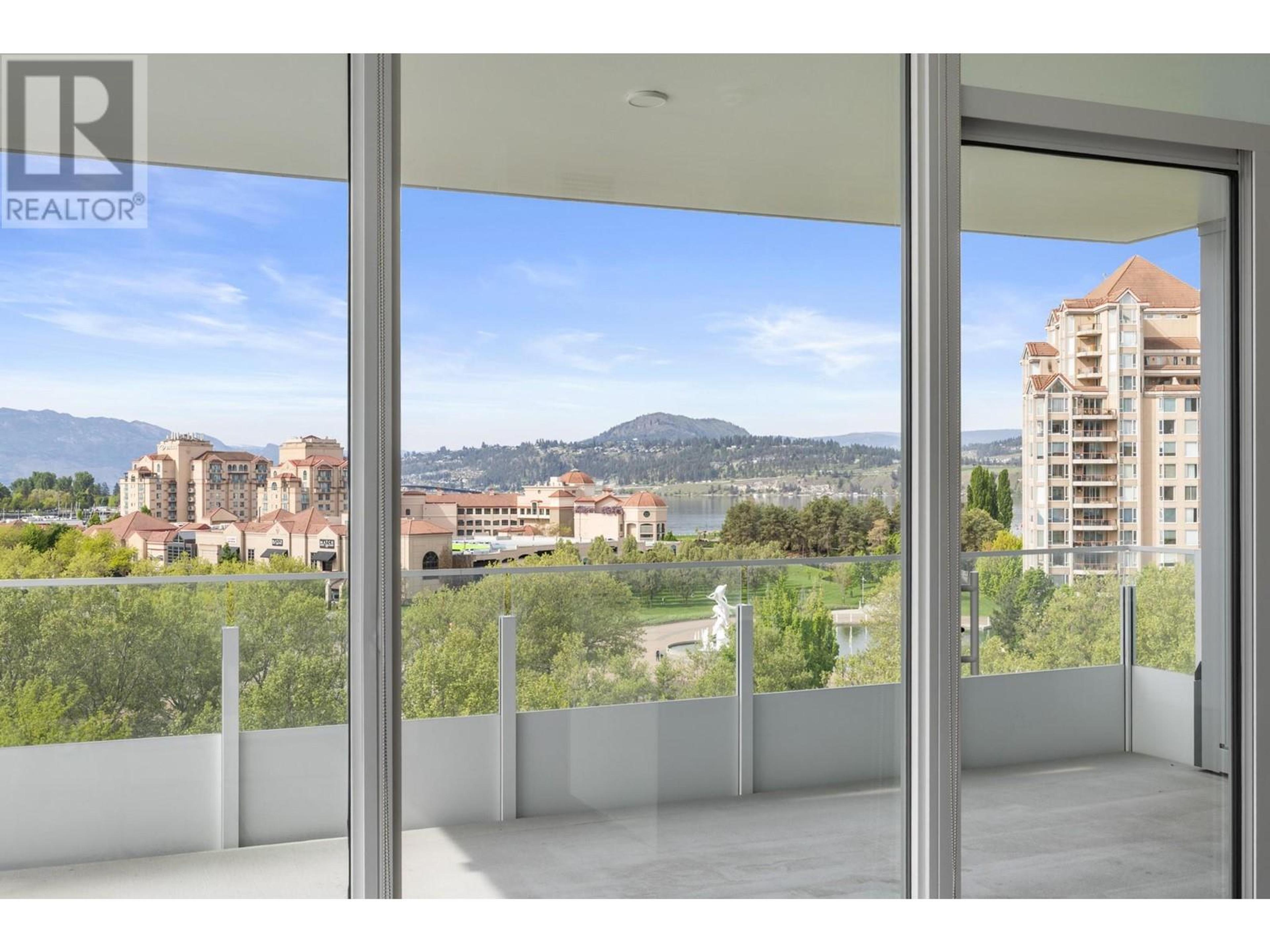 #704 1181 SUNSET DRIVE - Image 8