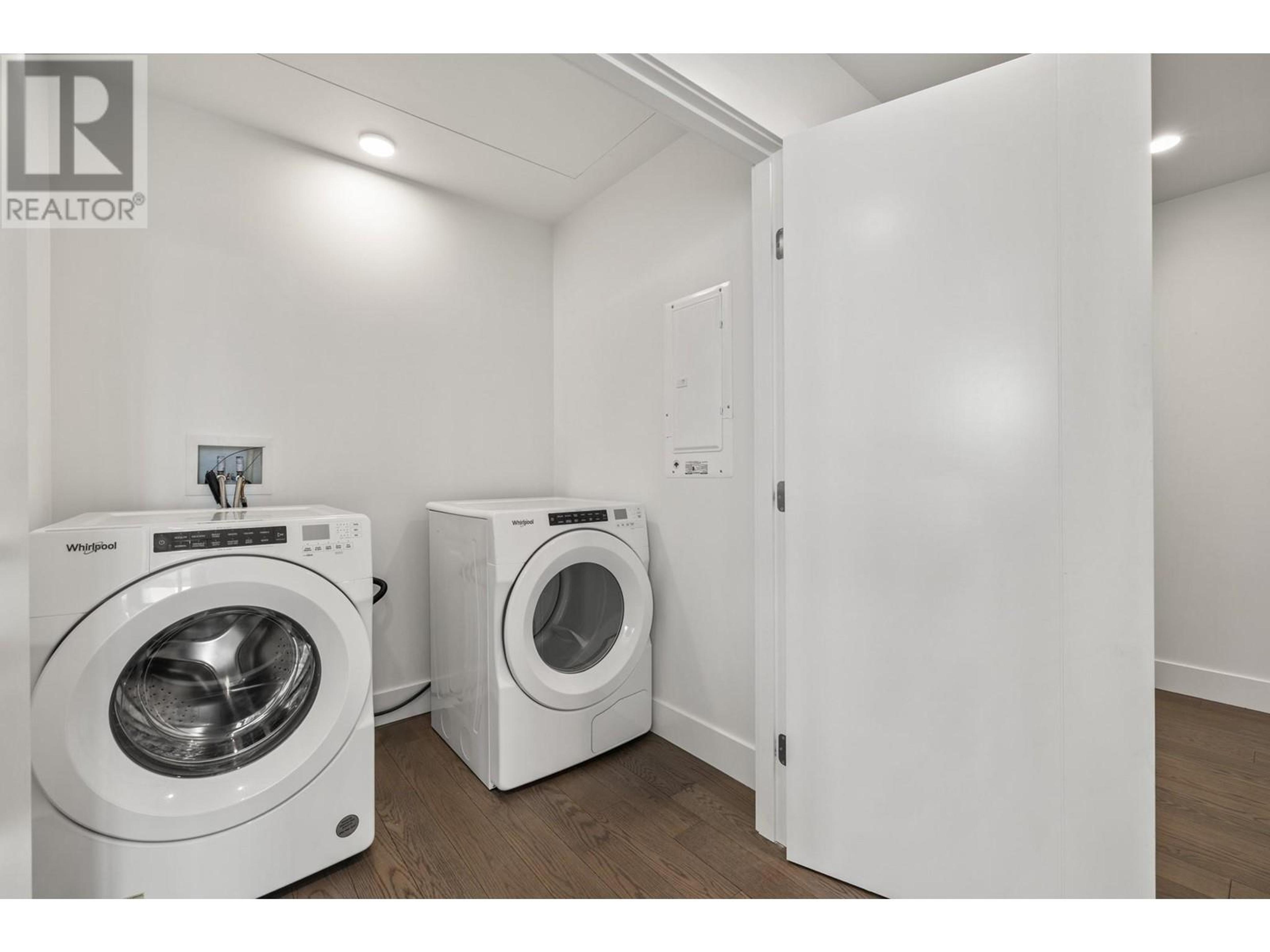 #704 1181 SUNSET DRIVE - Image 23