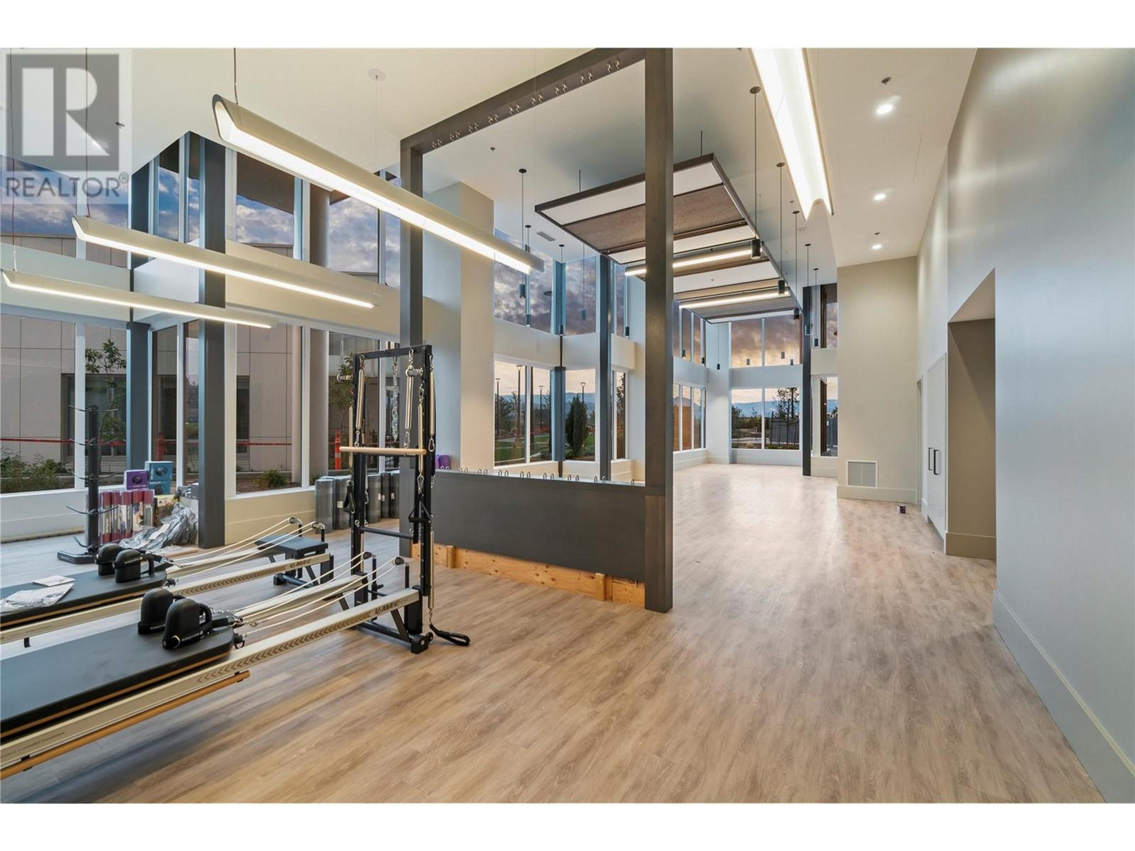 #704 1181 SUNSET DRIVE - Image 40