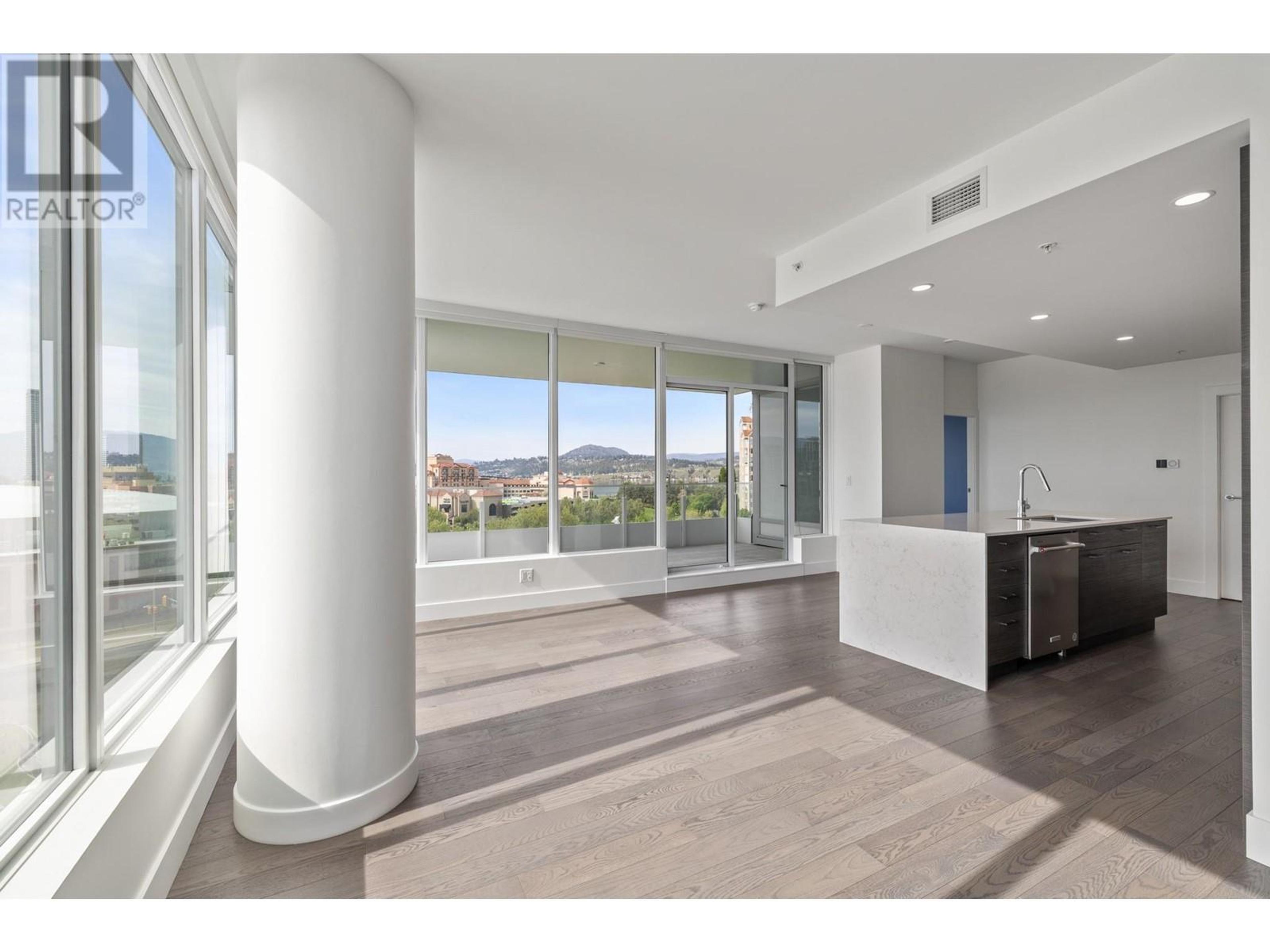 #704 1181 SUNSET DRIVE - Image 6
