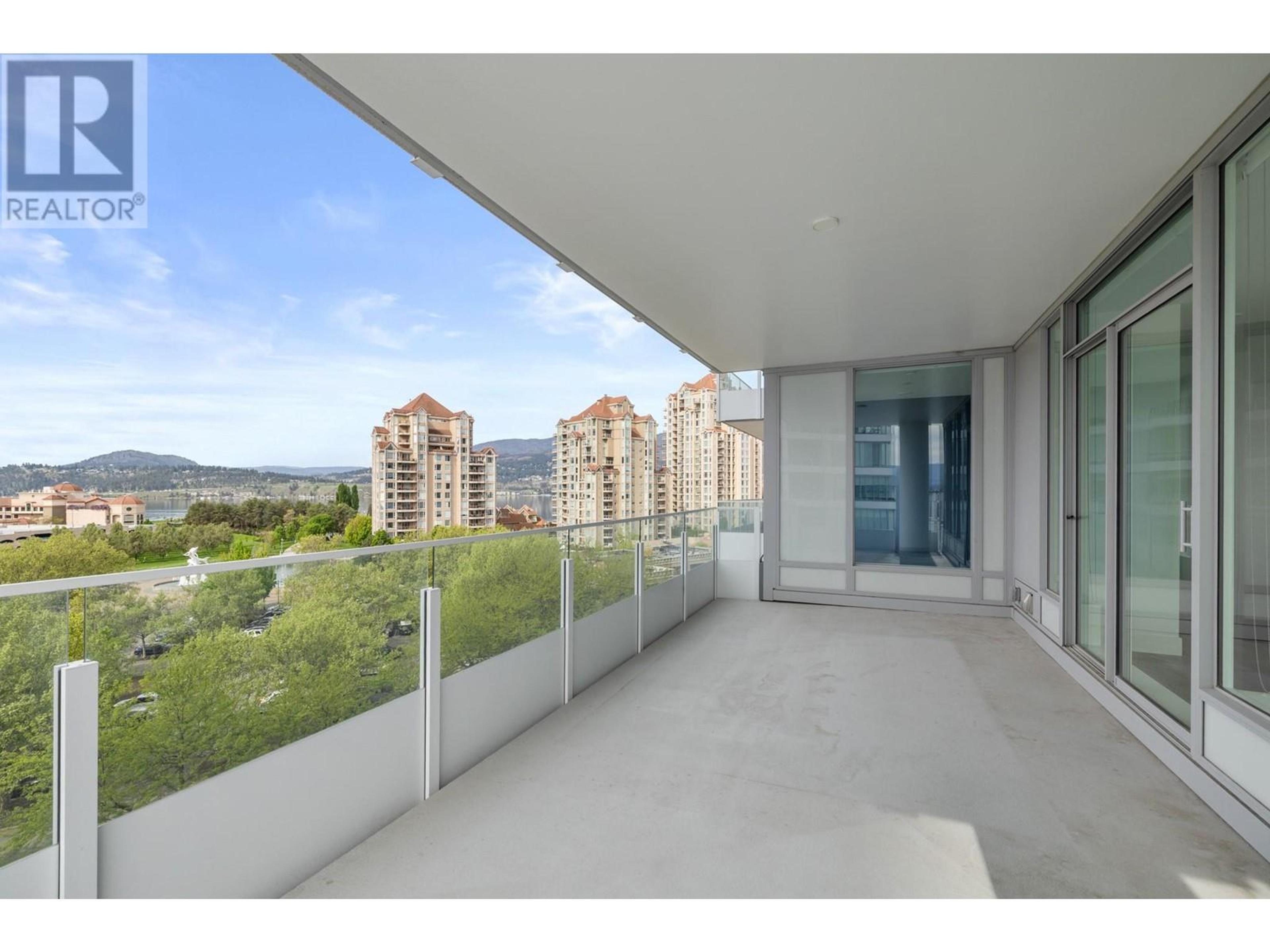 #704 1181 SUNSET DRIVE - Image 26