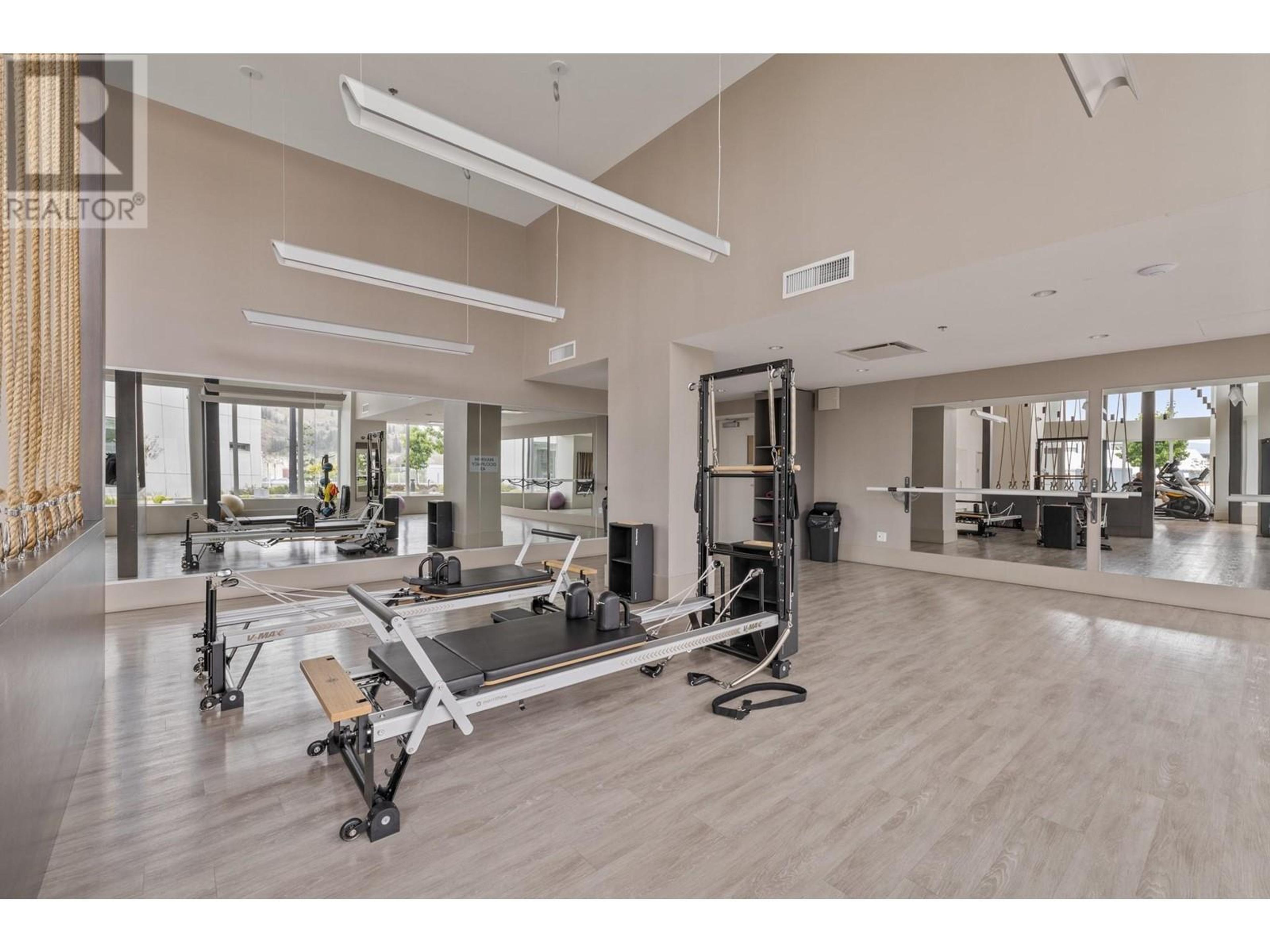 #704 1181 SUNSET DRIVE - Image 36