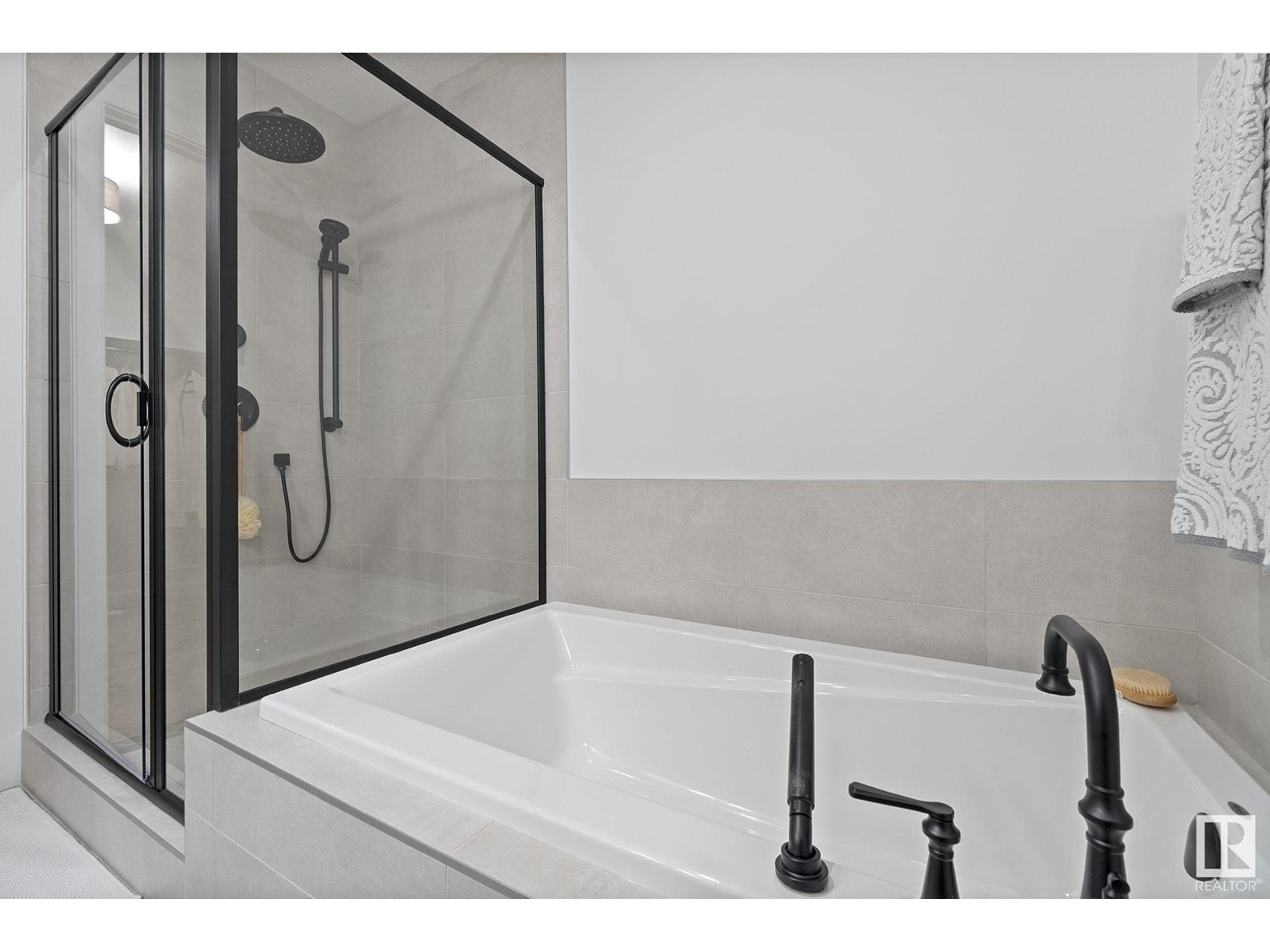 103 DANSEREAU WY - Image 32