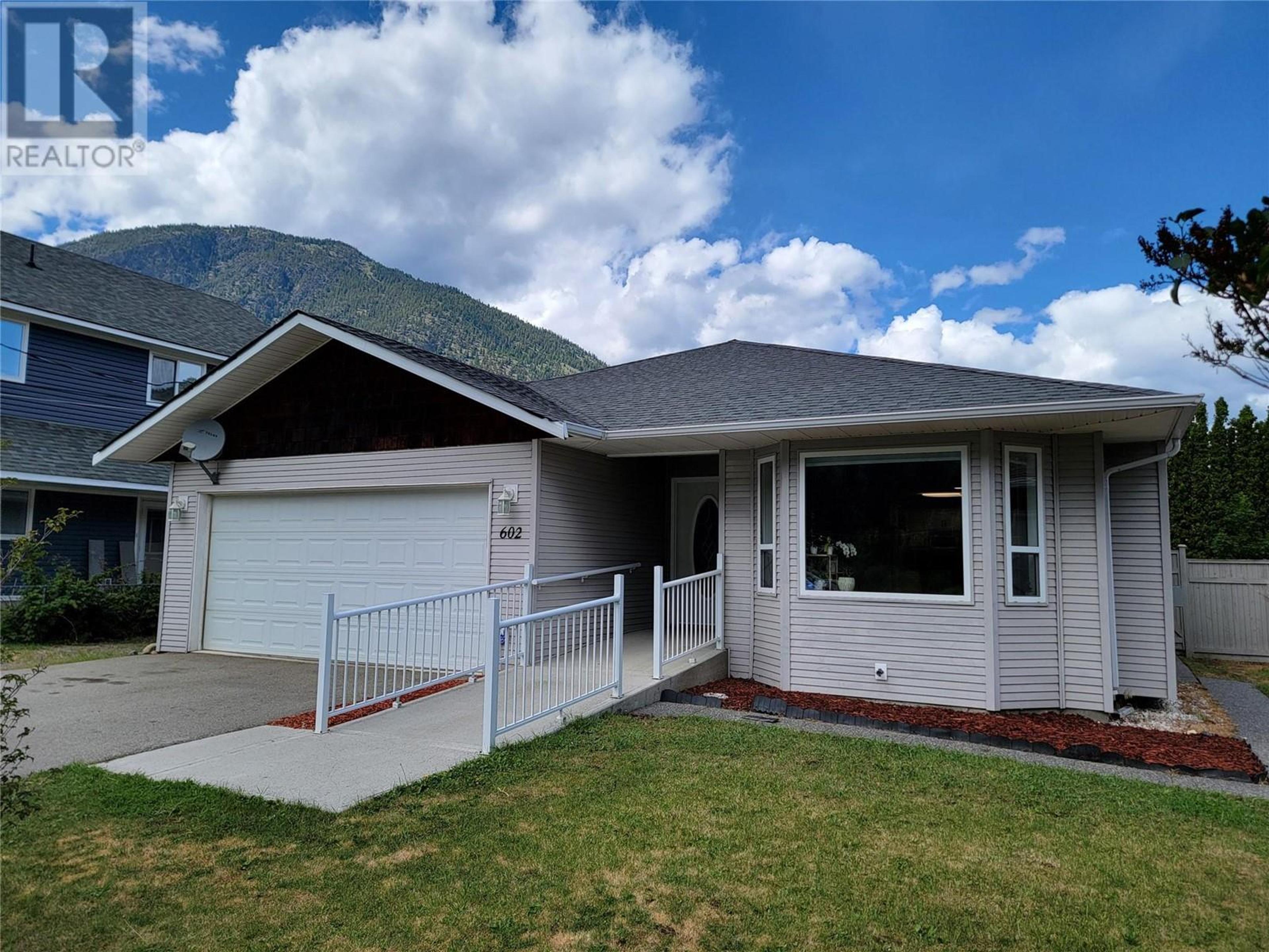 602 10TH AVENUE - Image 2