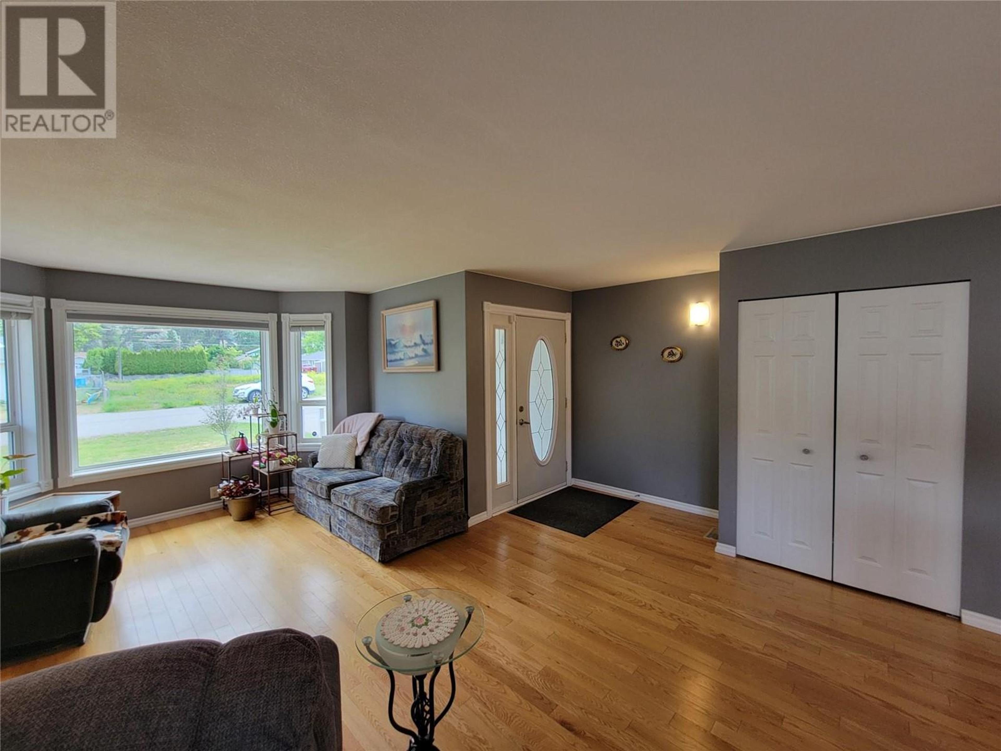 602 10TH AVENUE - Image 8