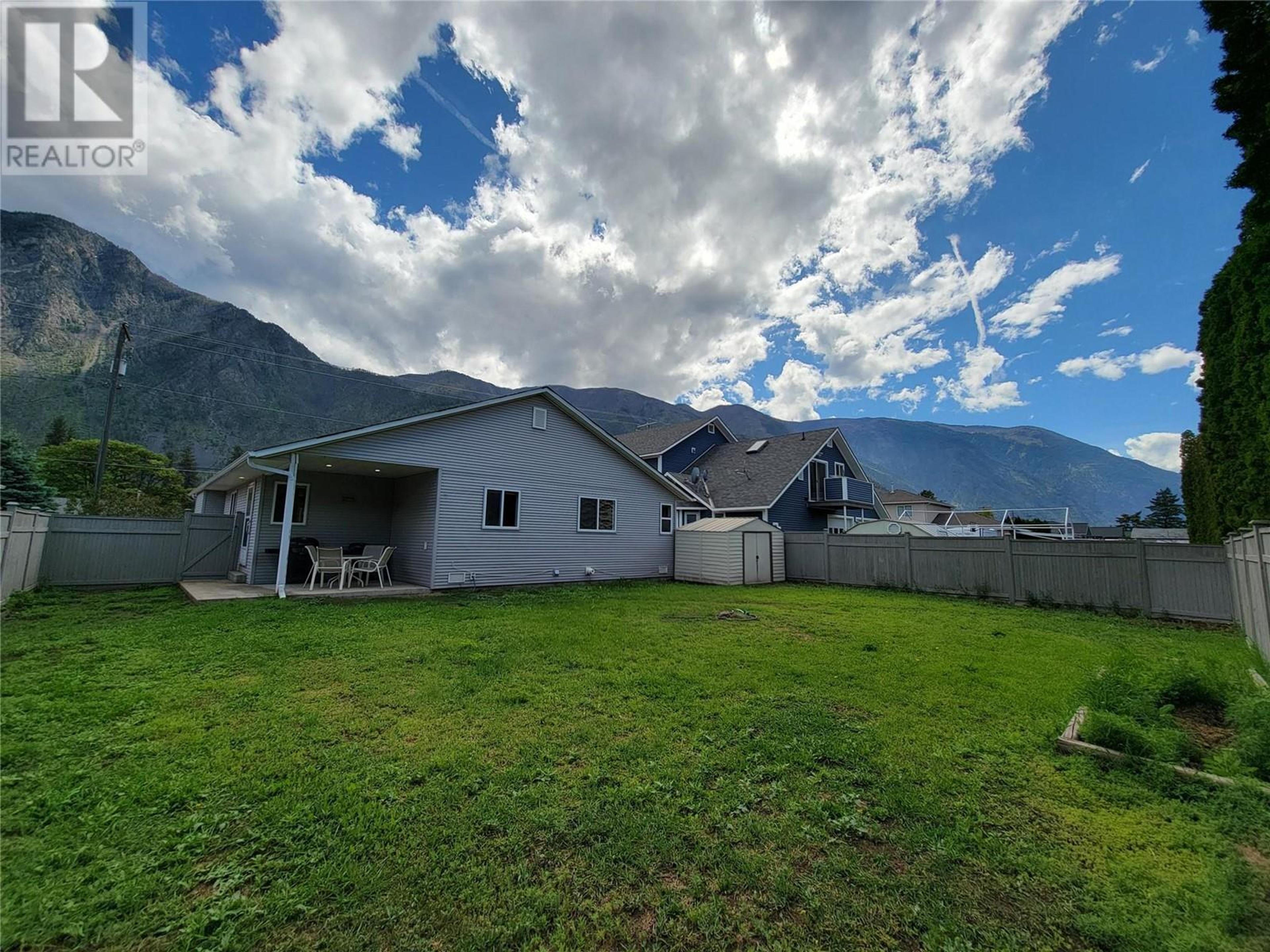 602 10TH AVENUE - Image 42