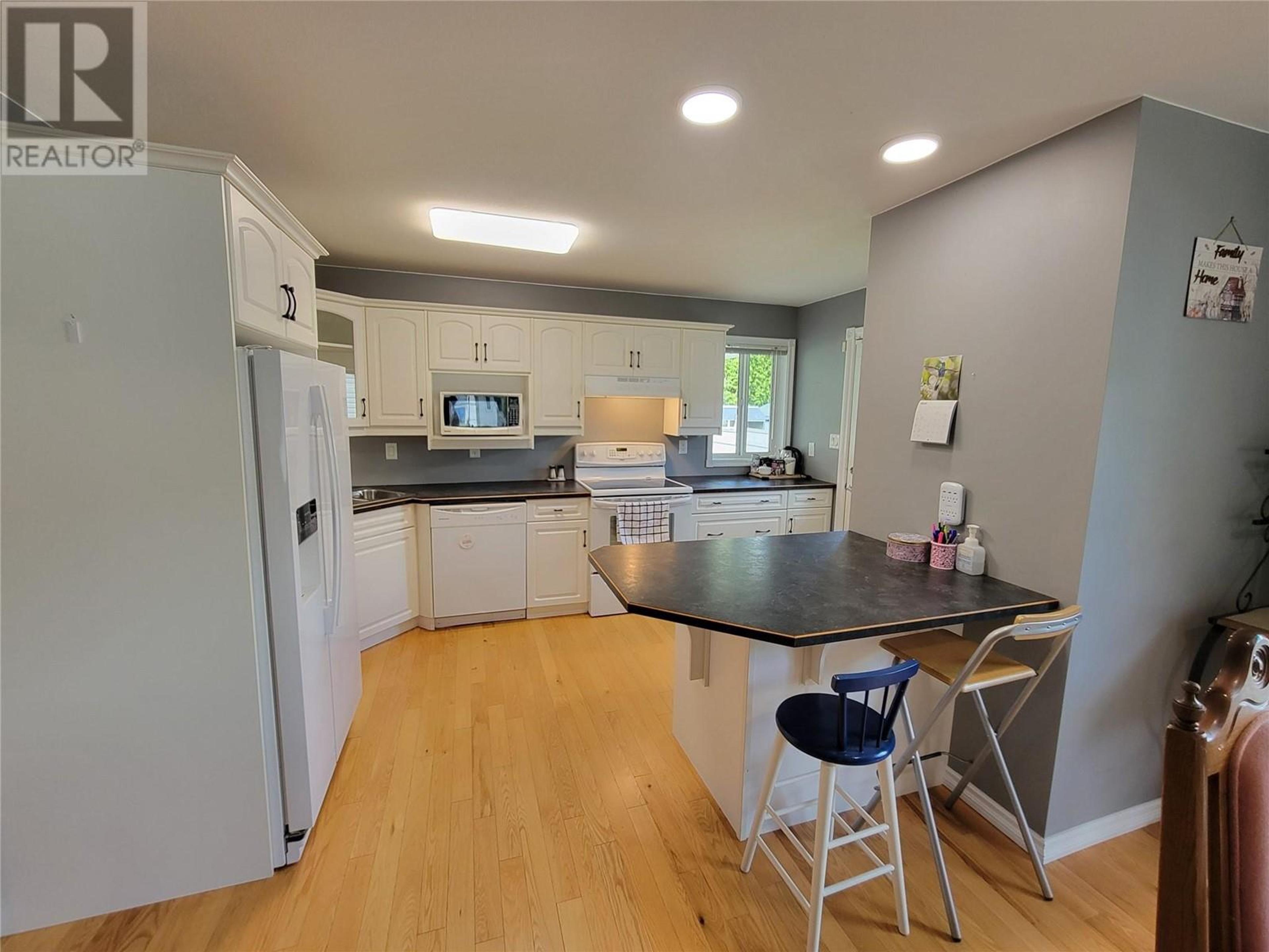 602 10TH AVENUE - Image 14