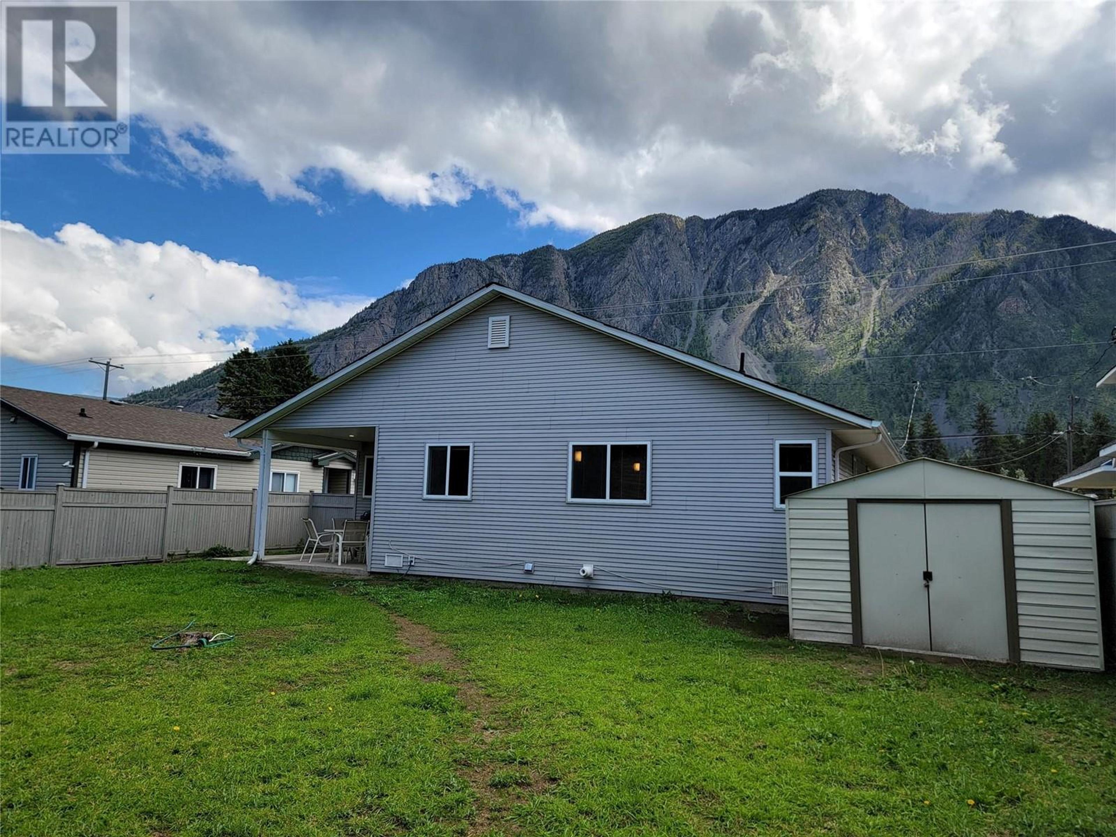 602 10TH AVENUE - Image 38