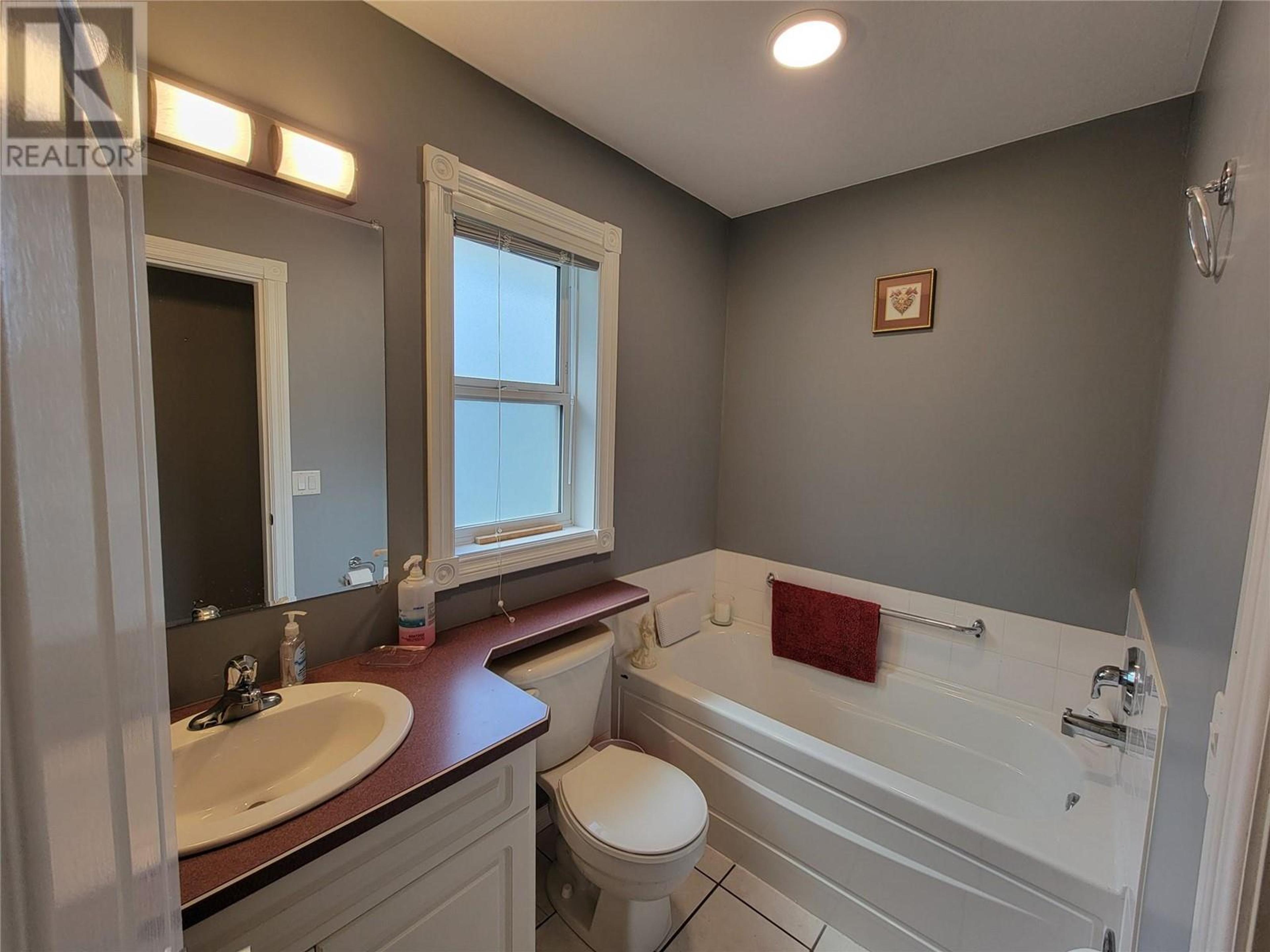 602 10TH AVENUE - Image 30
