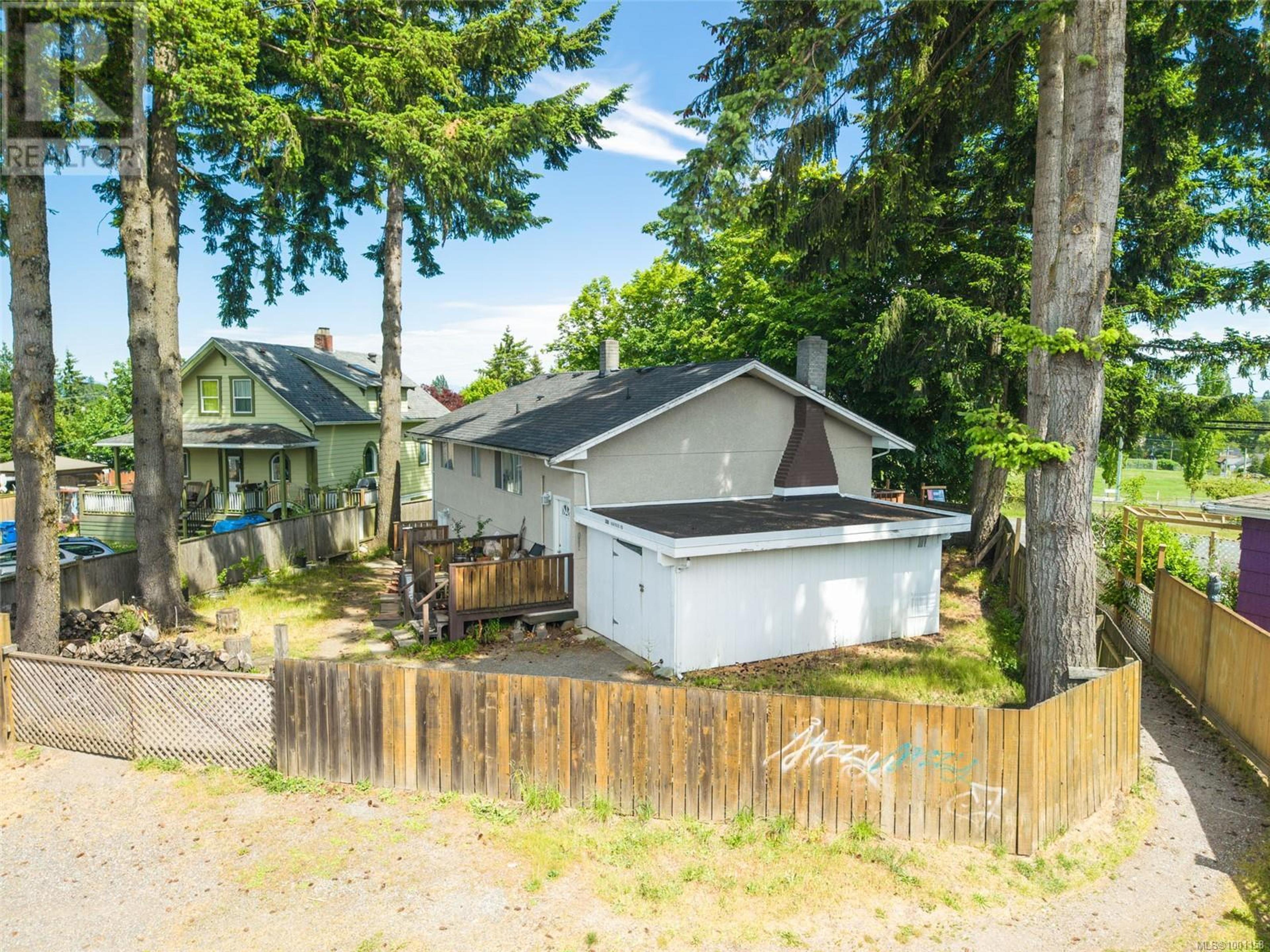 308 HAREWOOD RD - Image 12