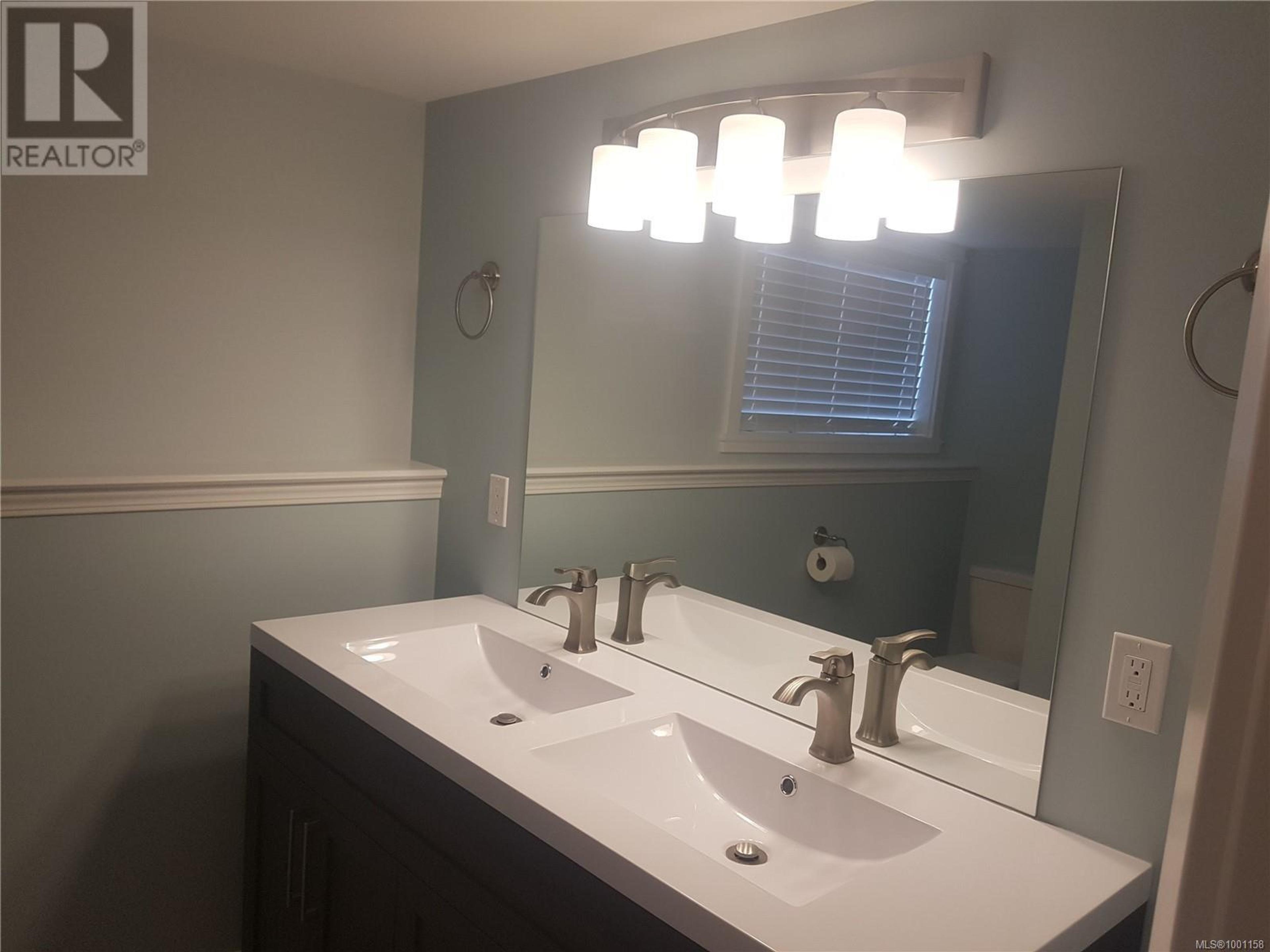308 HAREWOOD RD - Image 20