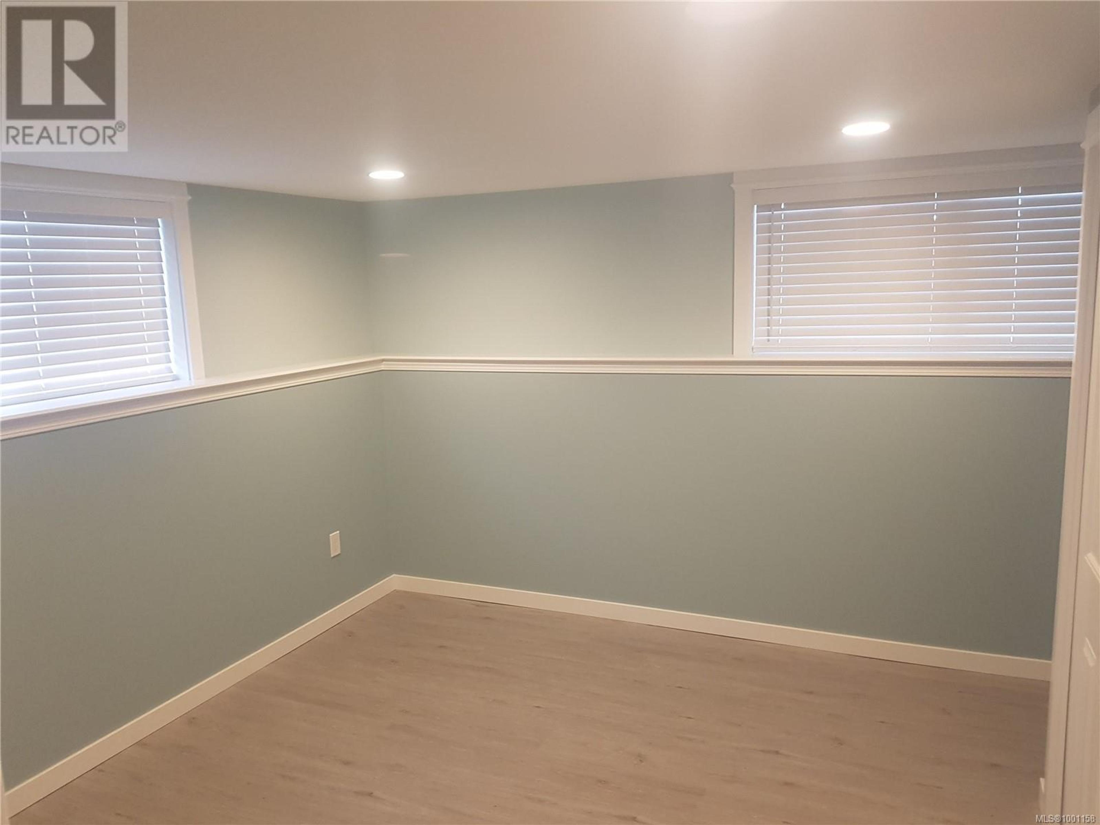 308 HAREWOOD RD - Image 19