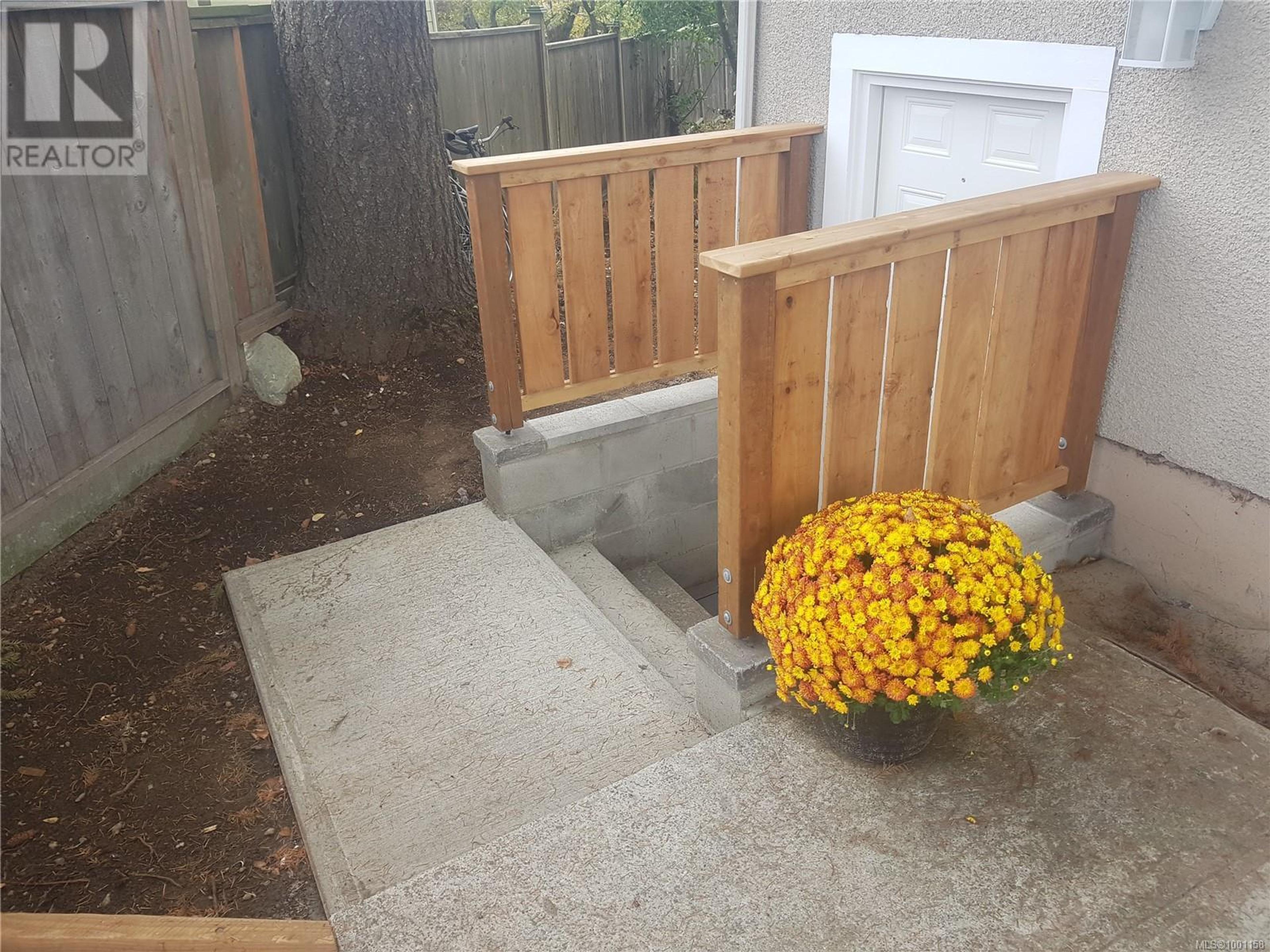 308 HAREWOOD RD - Image 21