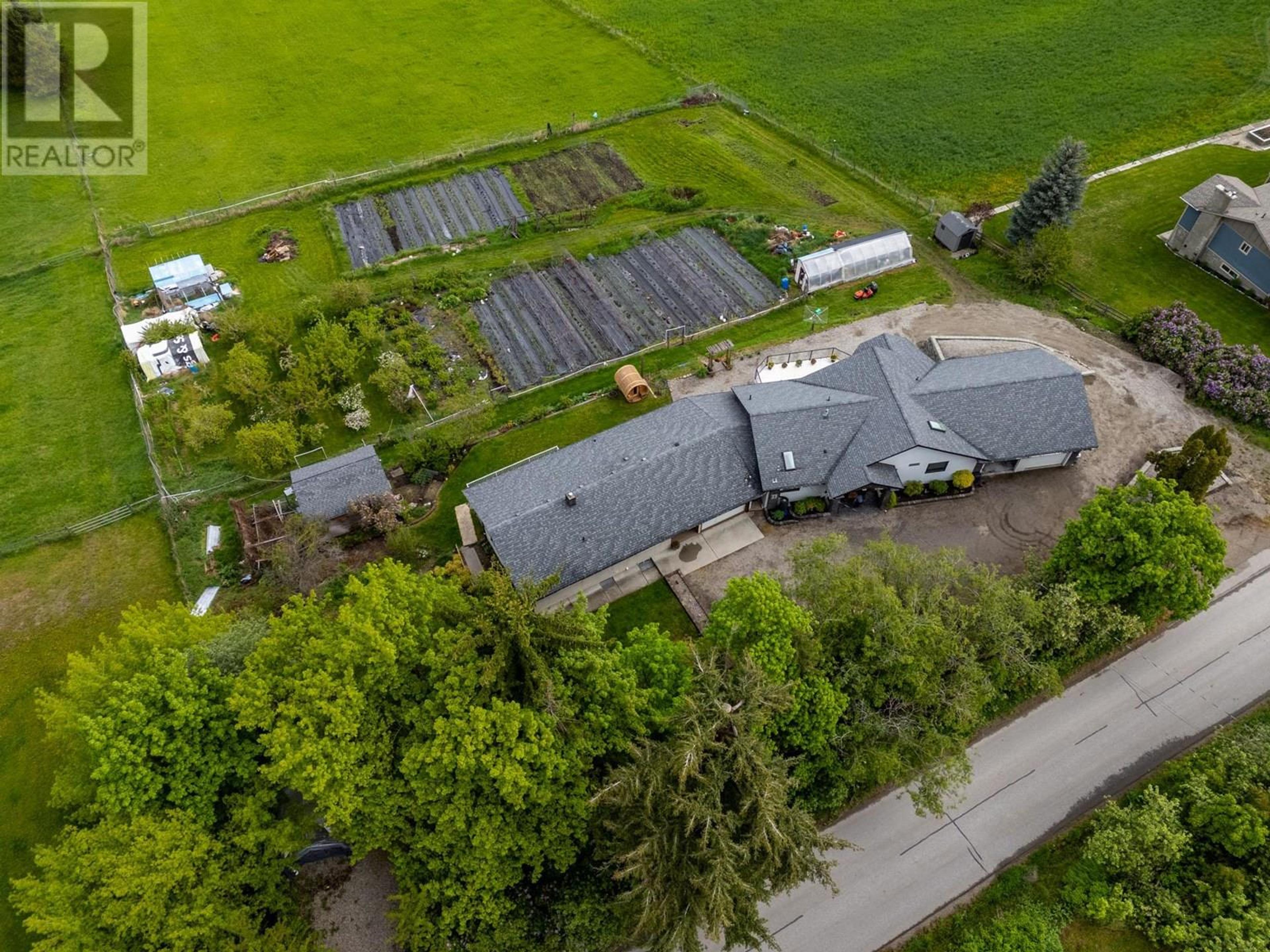 5585 REID ROAD - Image 3