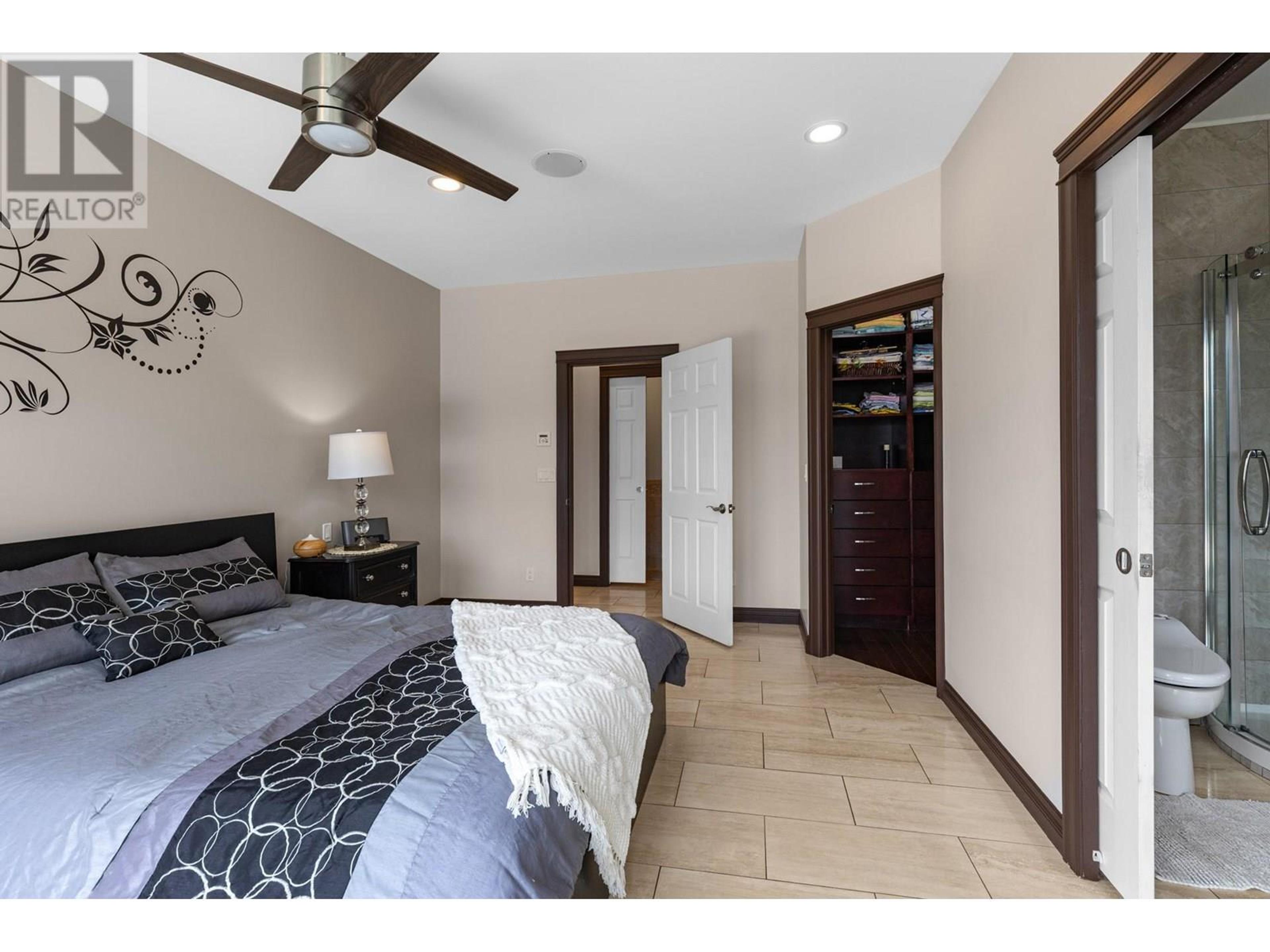5585 REID ROAD - Image 23