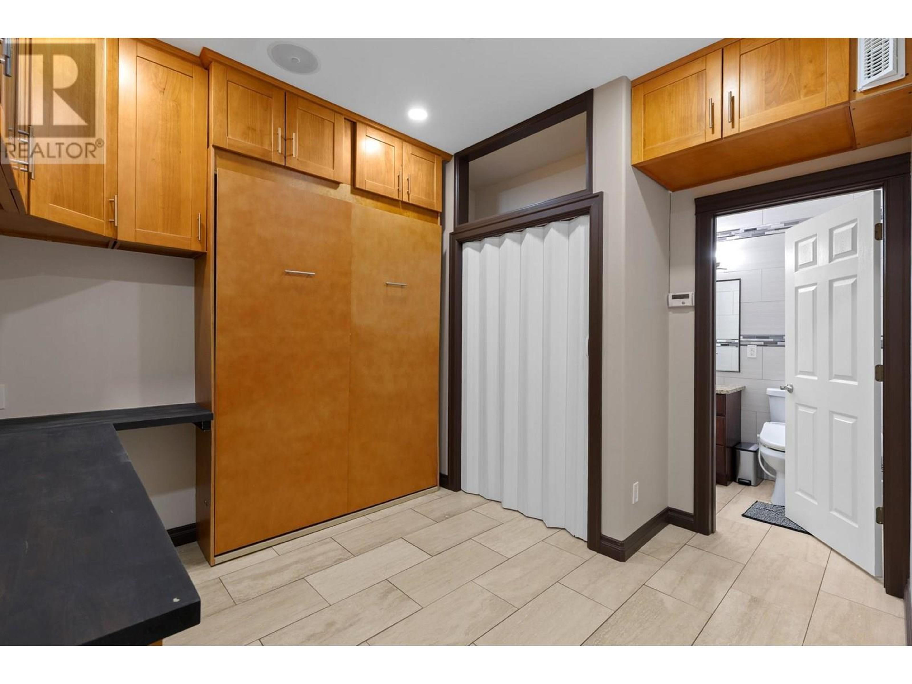 5585 REID ROAD - Image 34