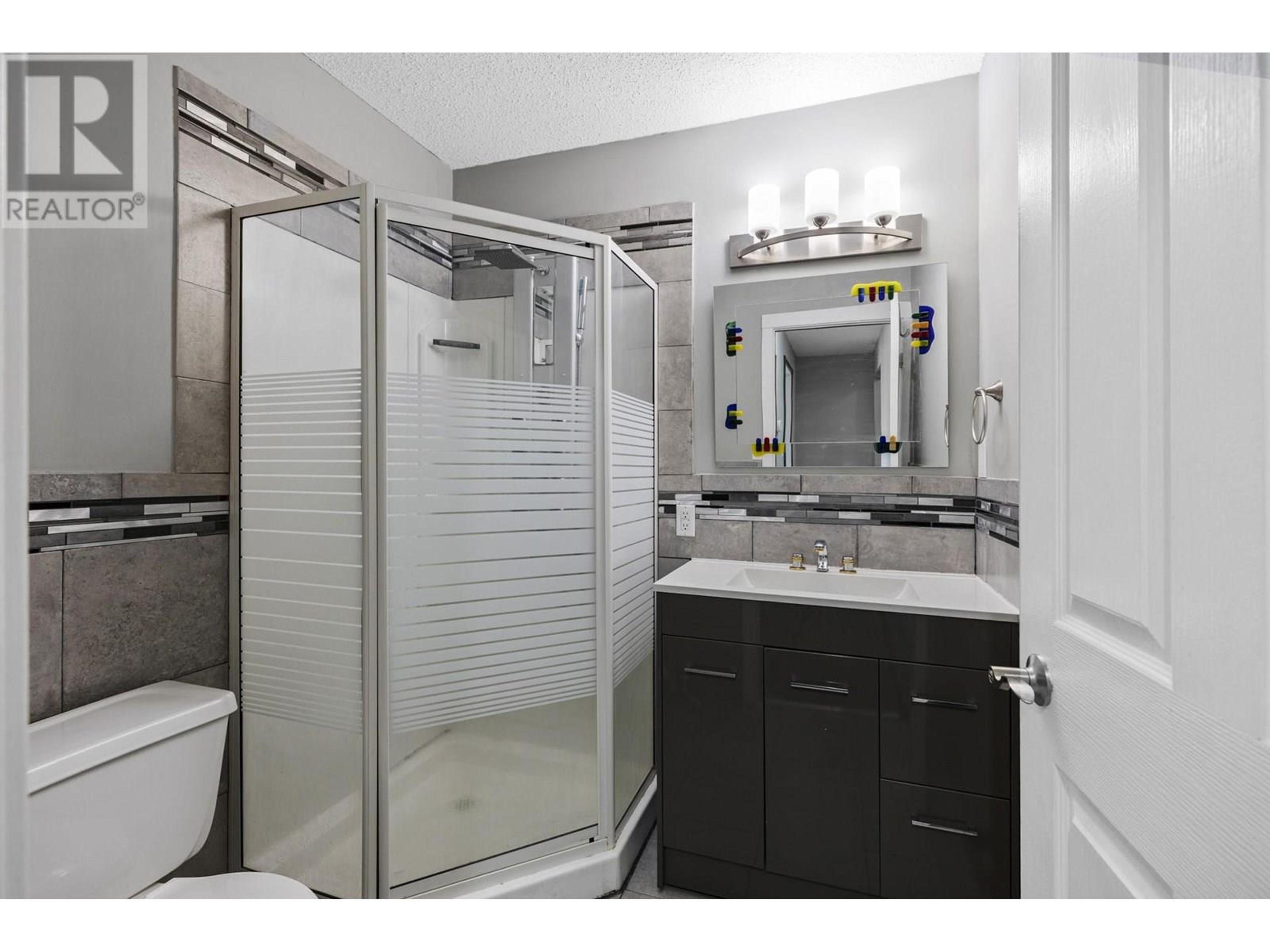 5585 REID ROAD - Image 58