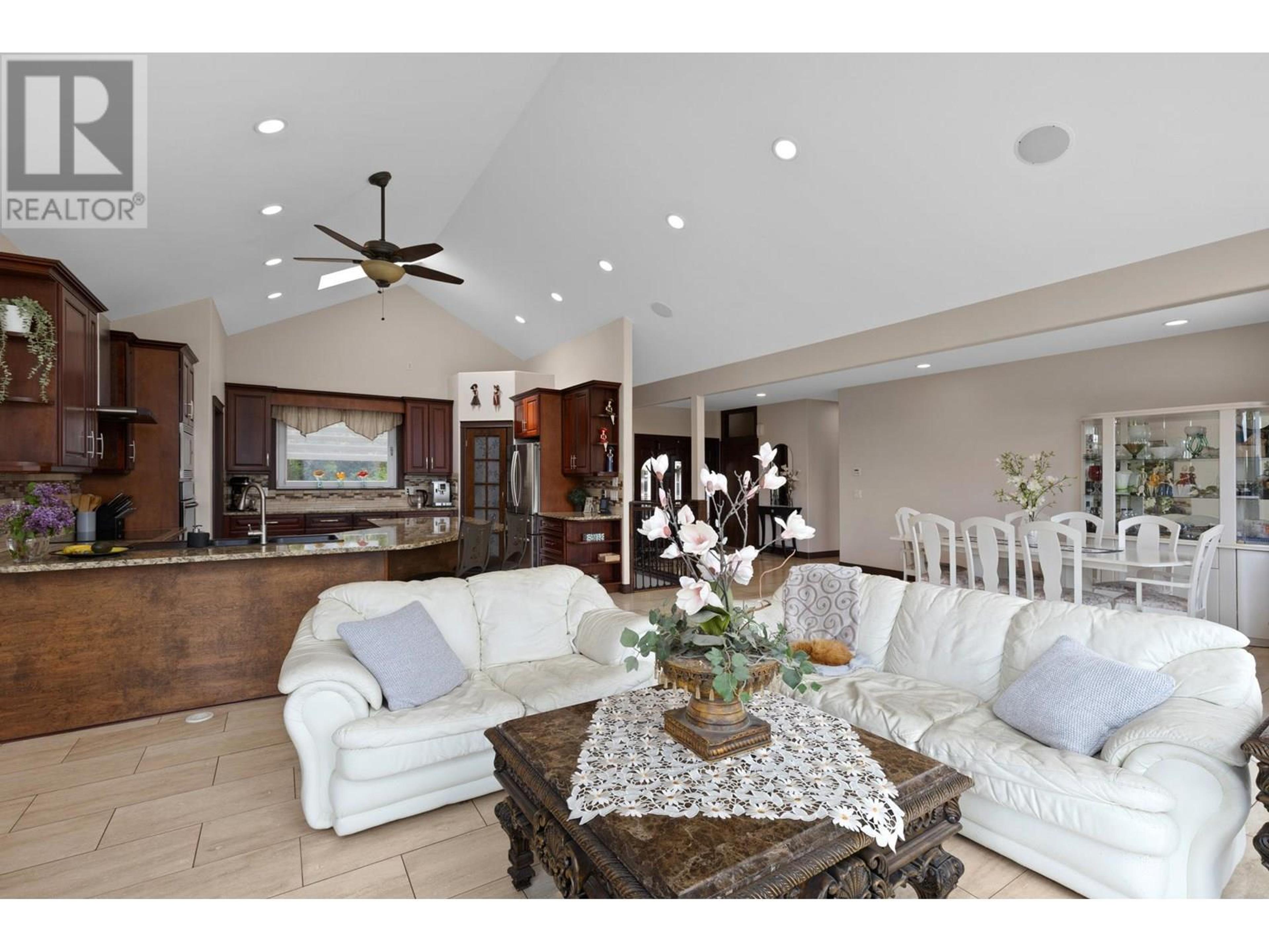 5585 REID ROAD - Image 10