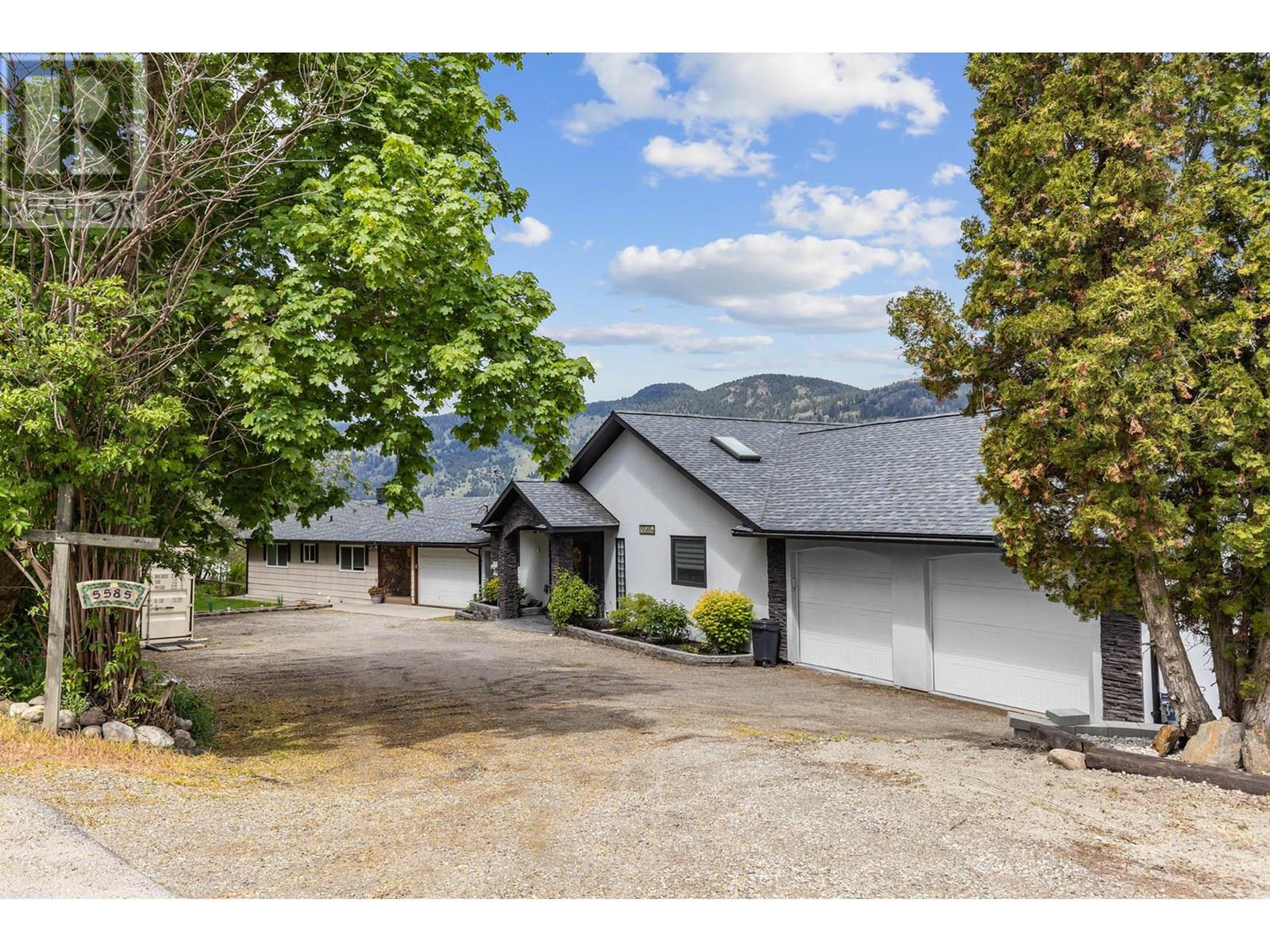 5585 REID ROAD - Image 4