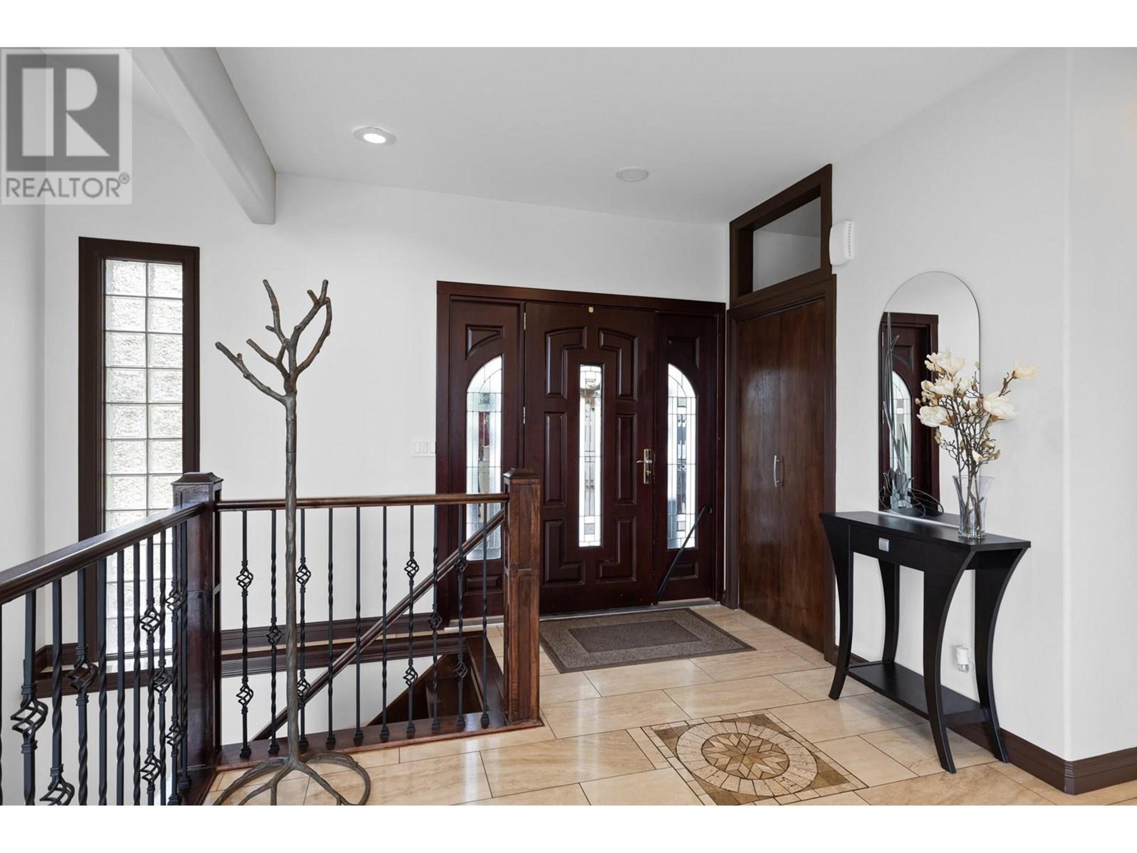 5585 REID ROAD - Image 6