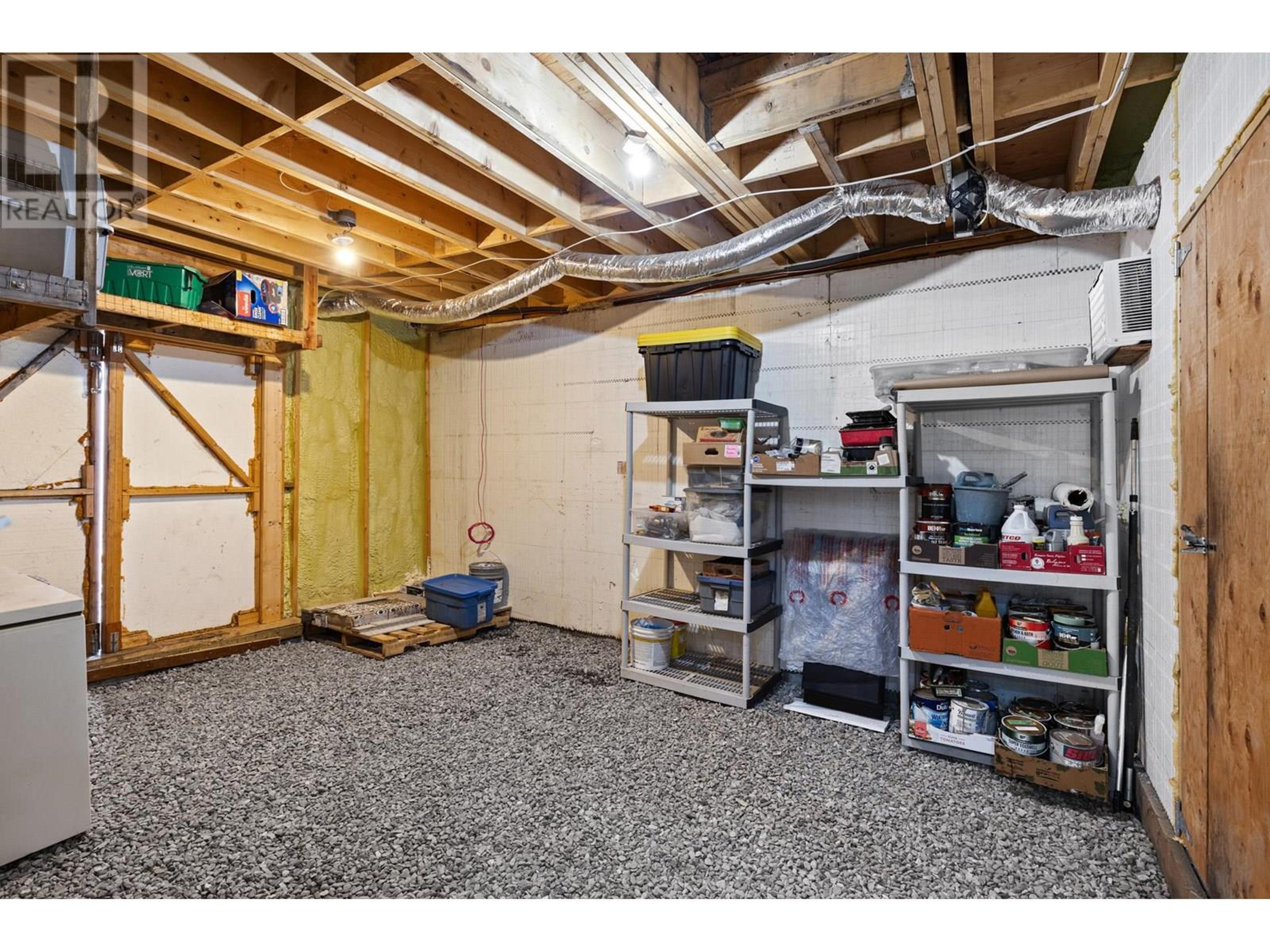 5585 REID ROAD - Image 42