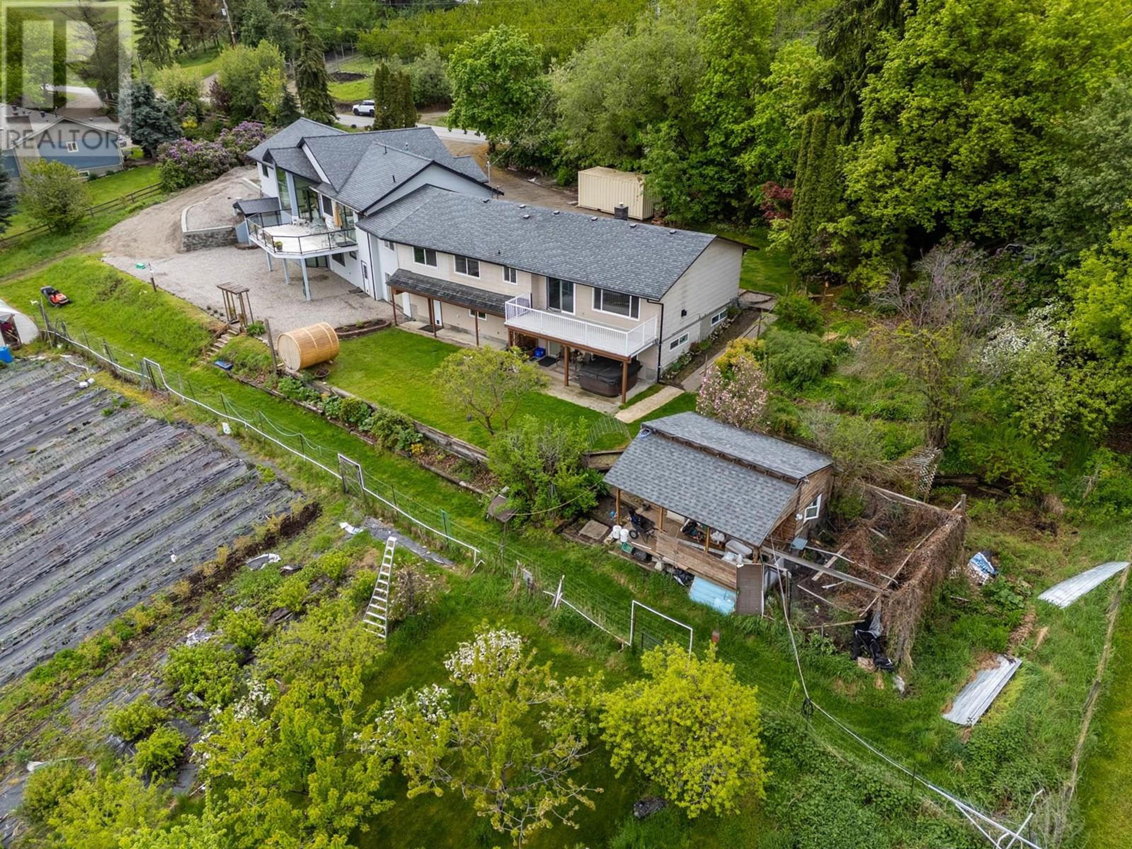 5585 REID ROAD - Image 94