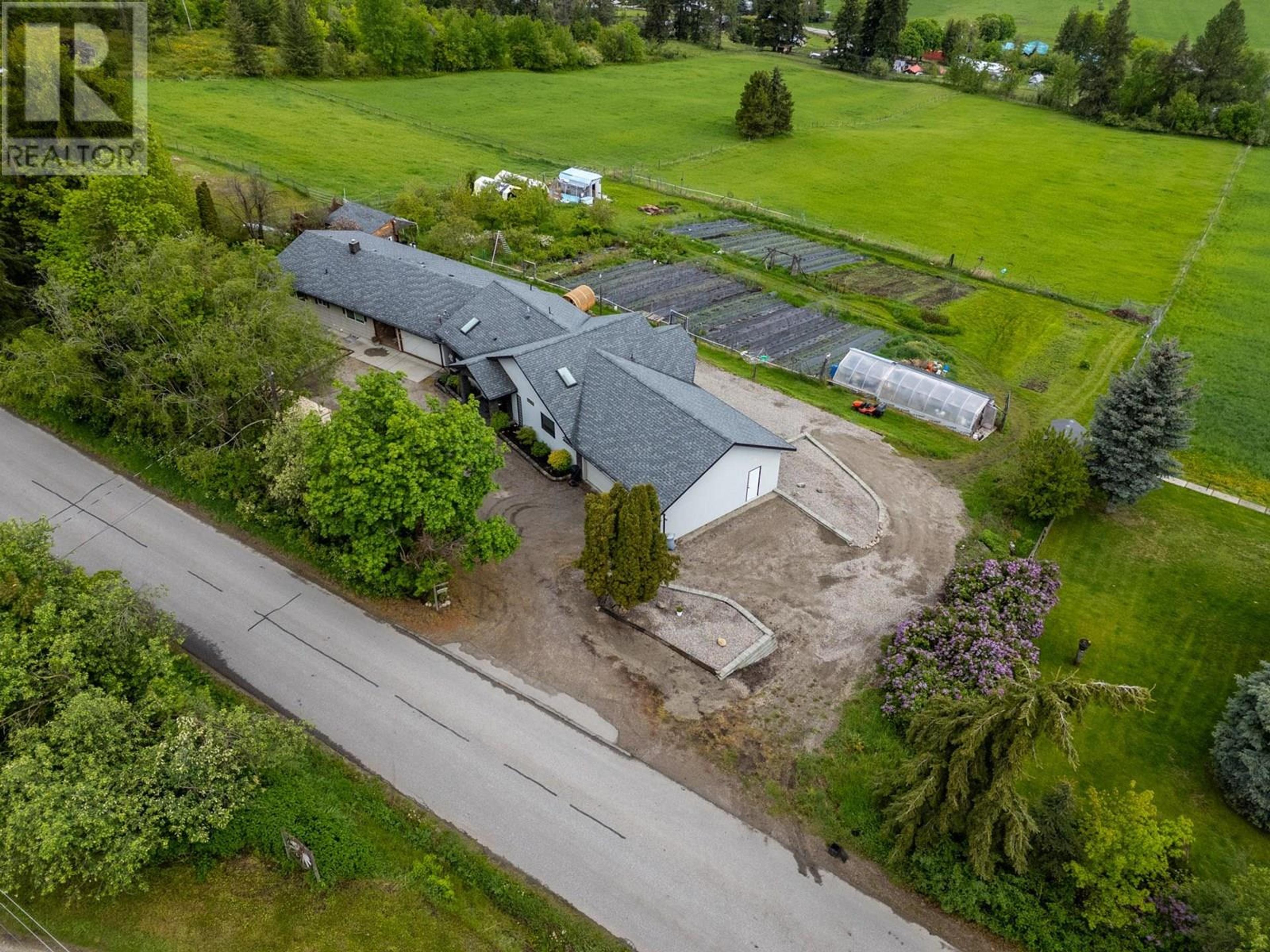 5585 REID ROAD - Image 90