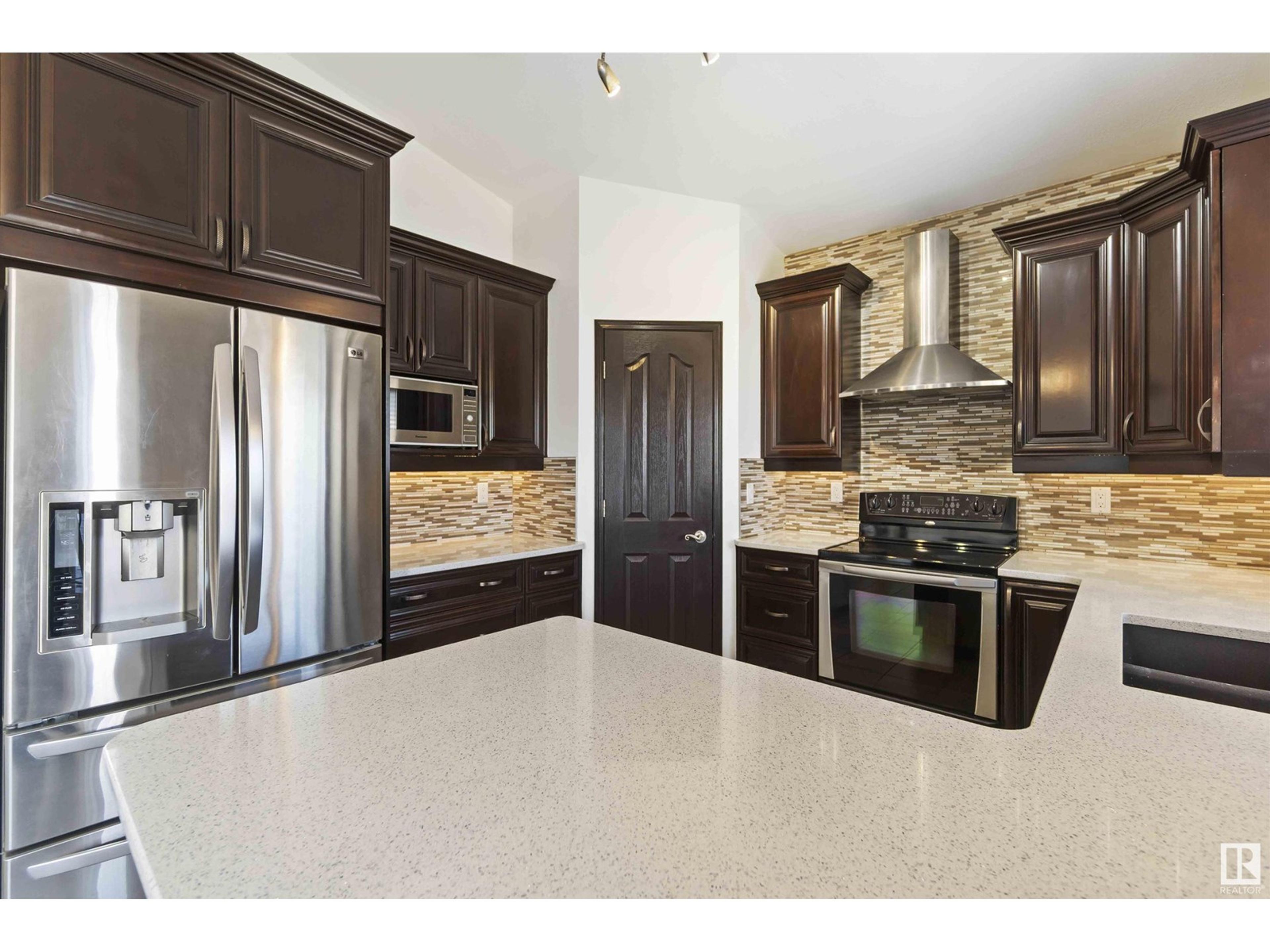 31 DEER RIDGE DR - Image 19