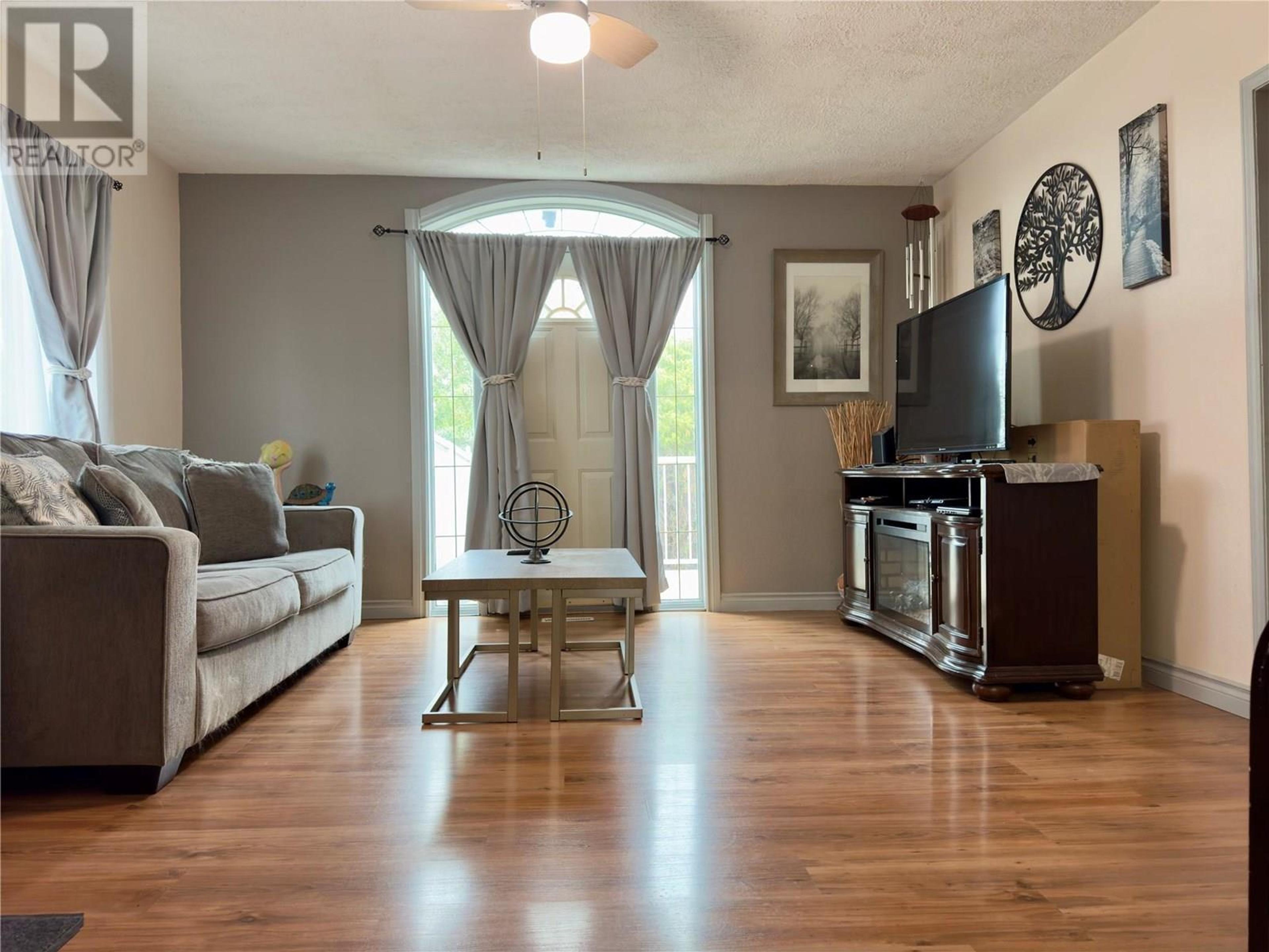 11604 10 STREET - Image 2