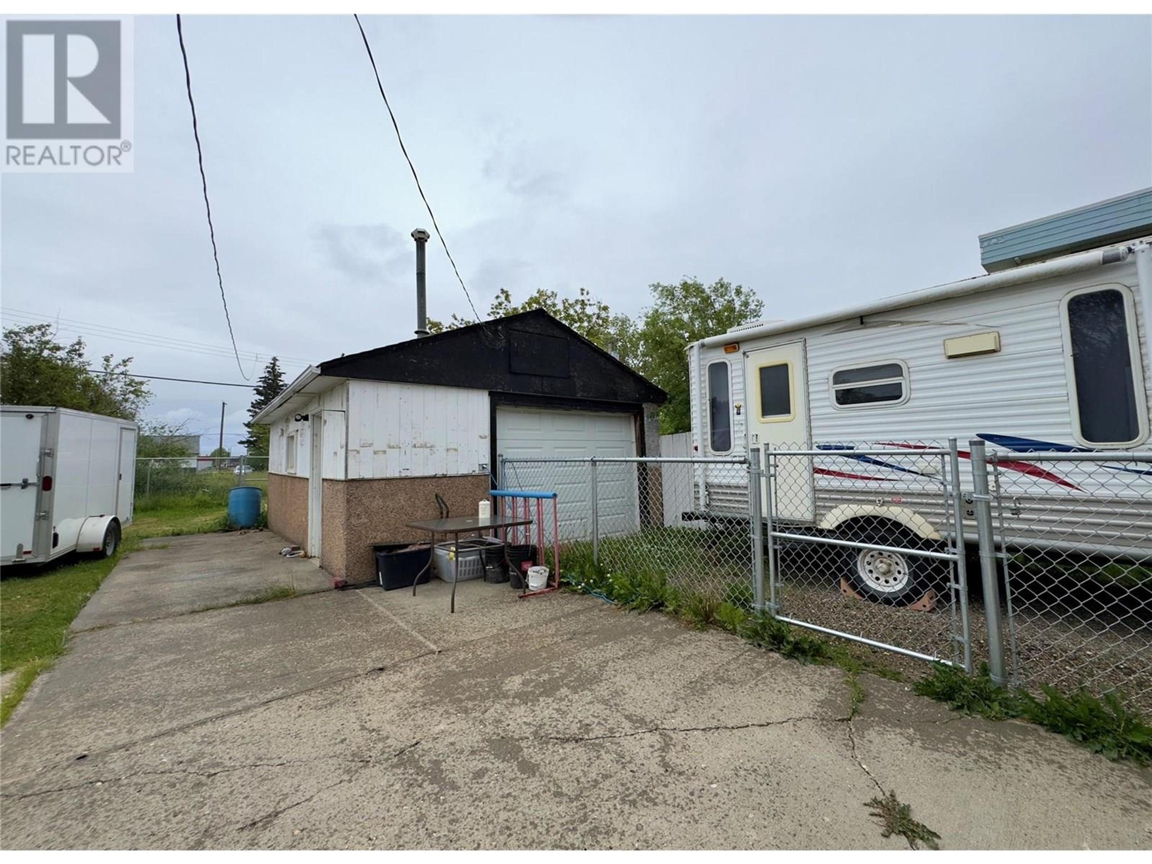 11604 10 STREET - Image 19