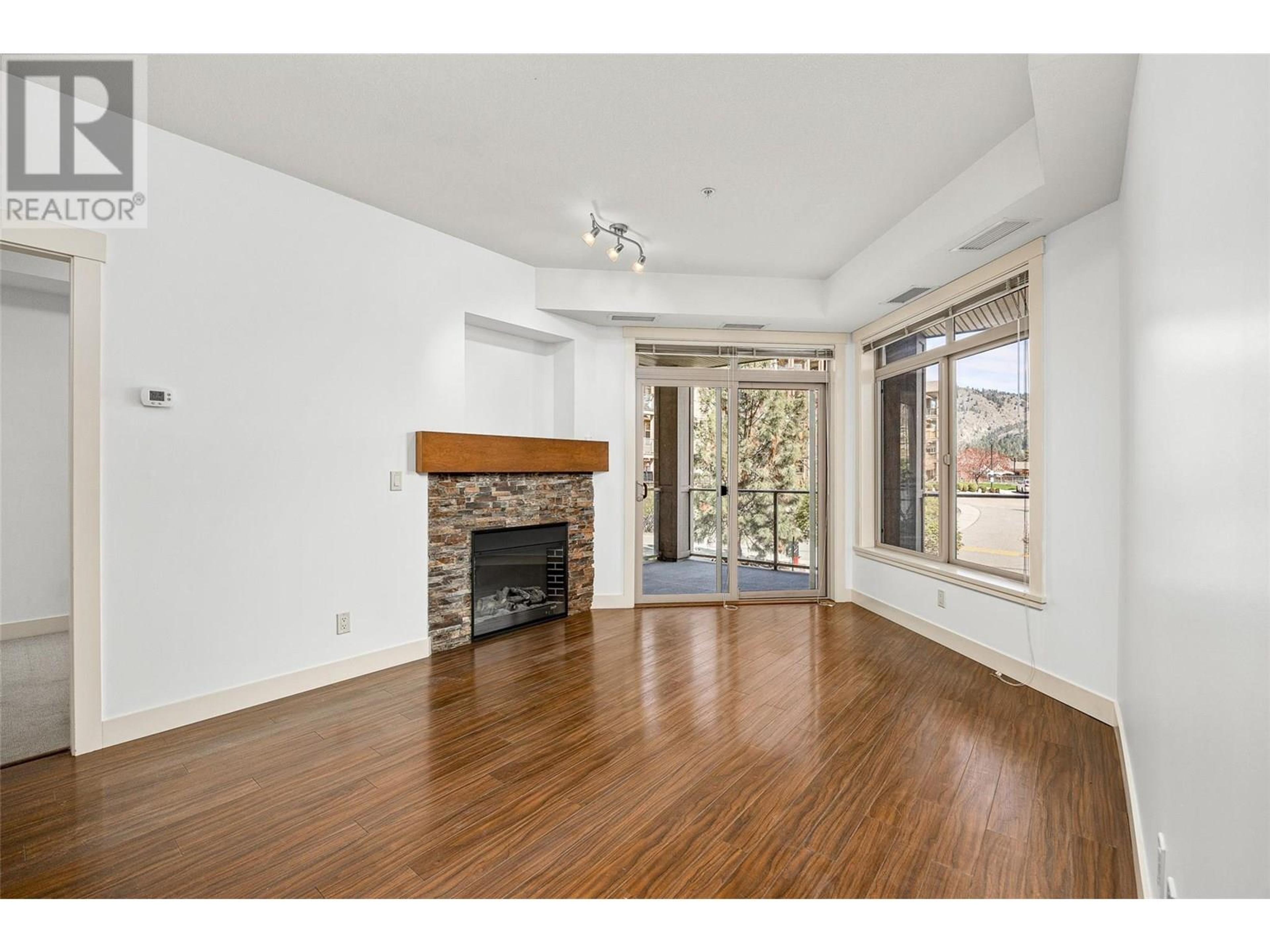 #215 3533 CARRINGTON ROAD - Image 16