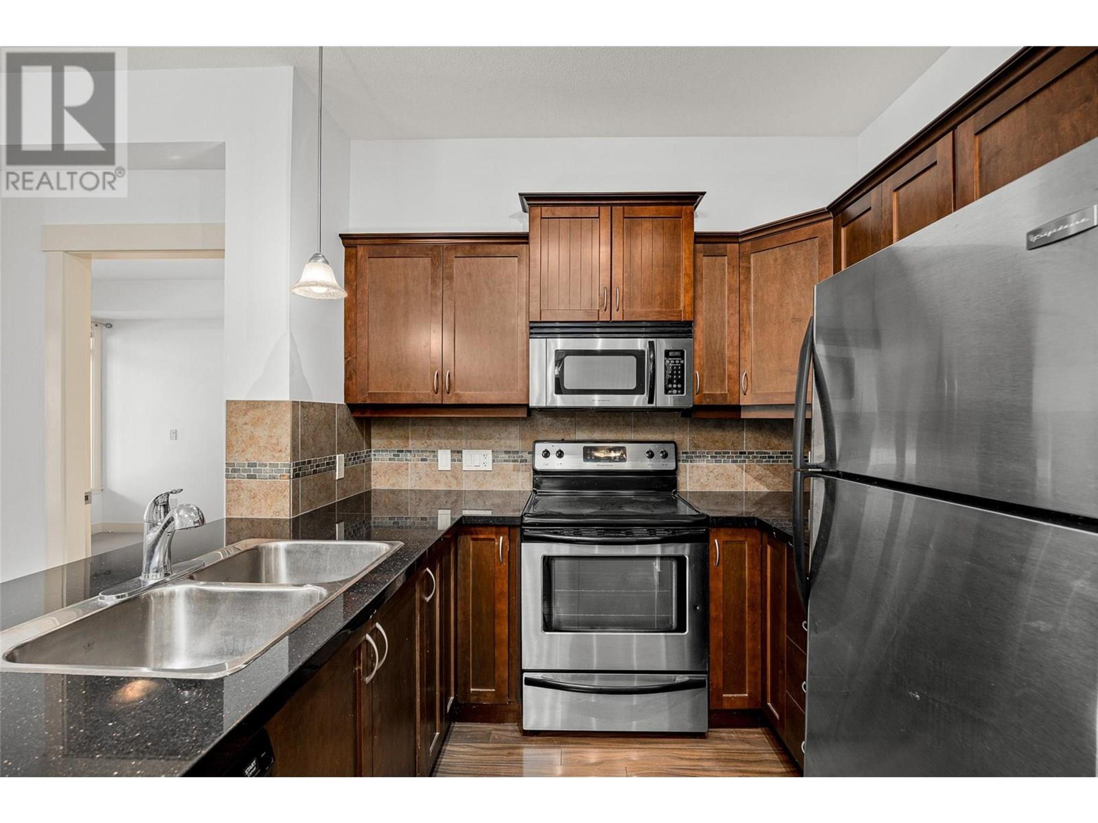#215 3533 CARRINGTON ROAD - Image 3