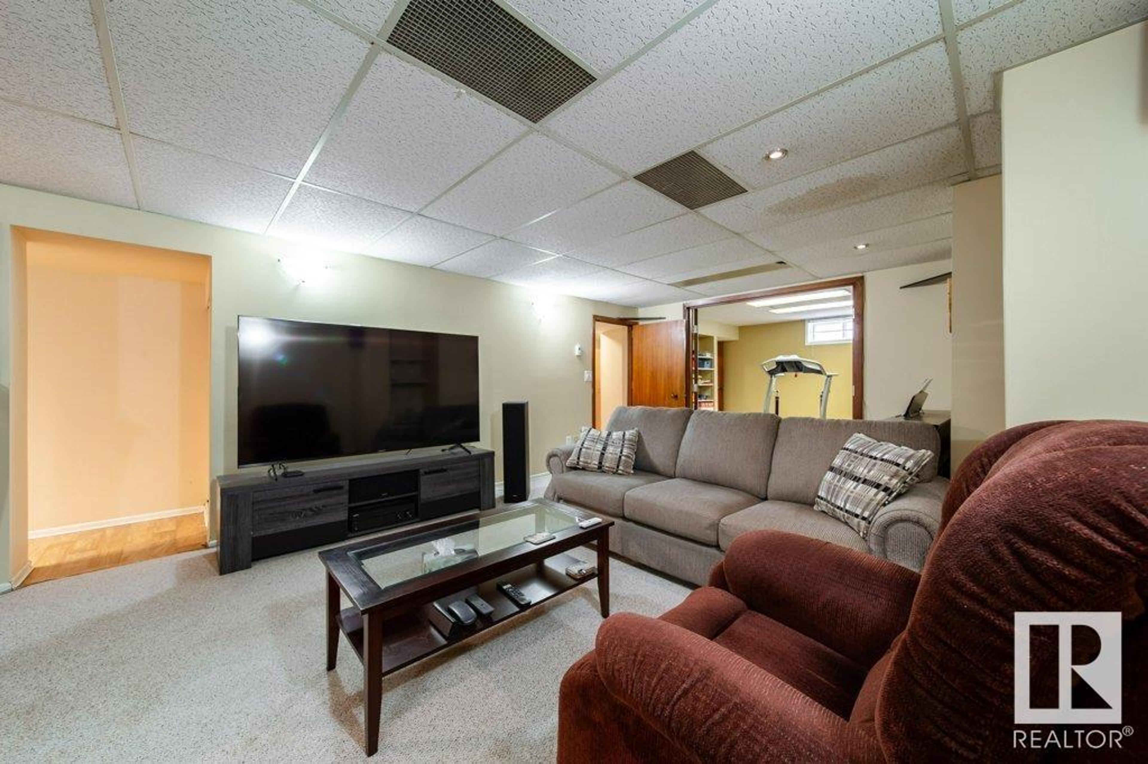 15629 83 AV NW - Image 12