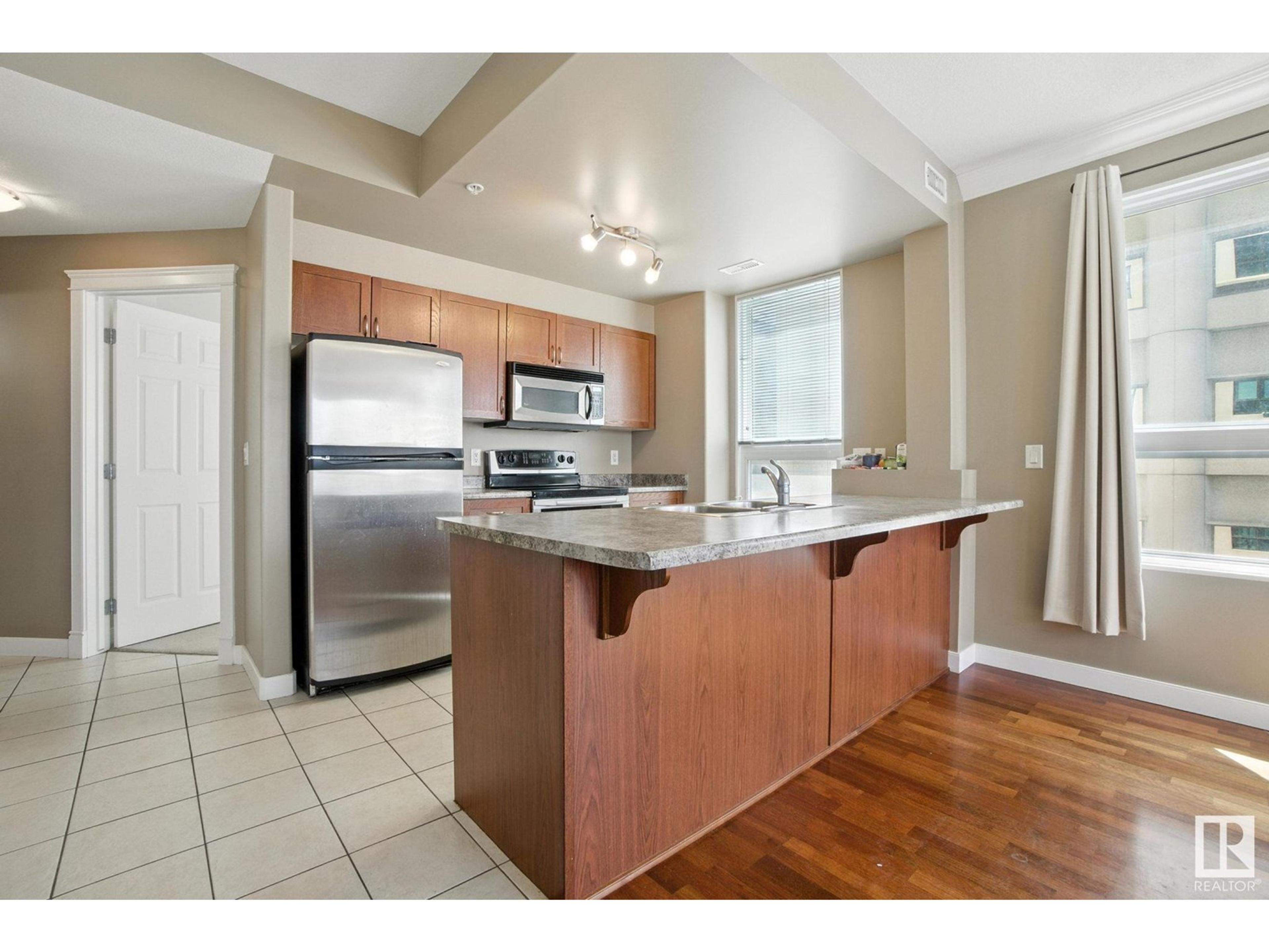 #1008 9939 109 ST NW - Image 6