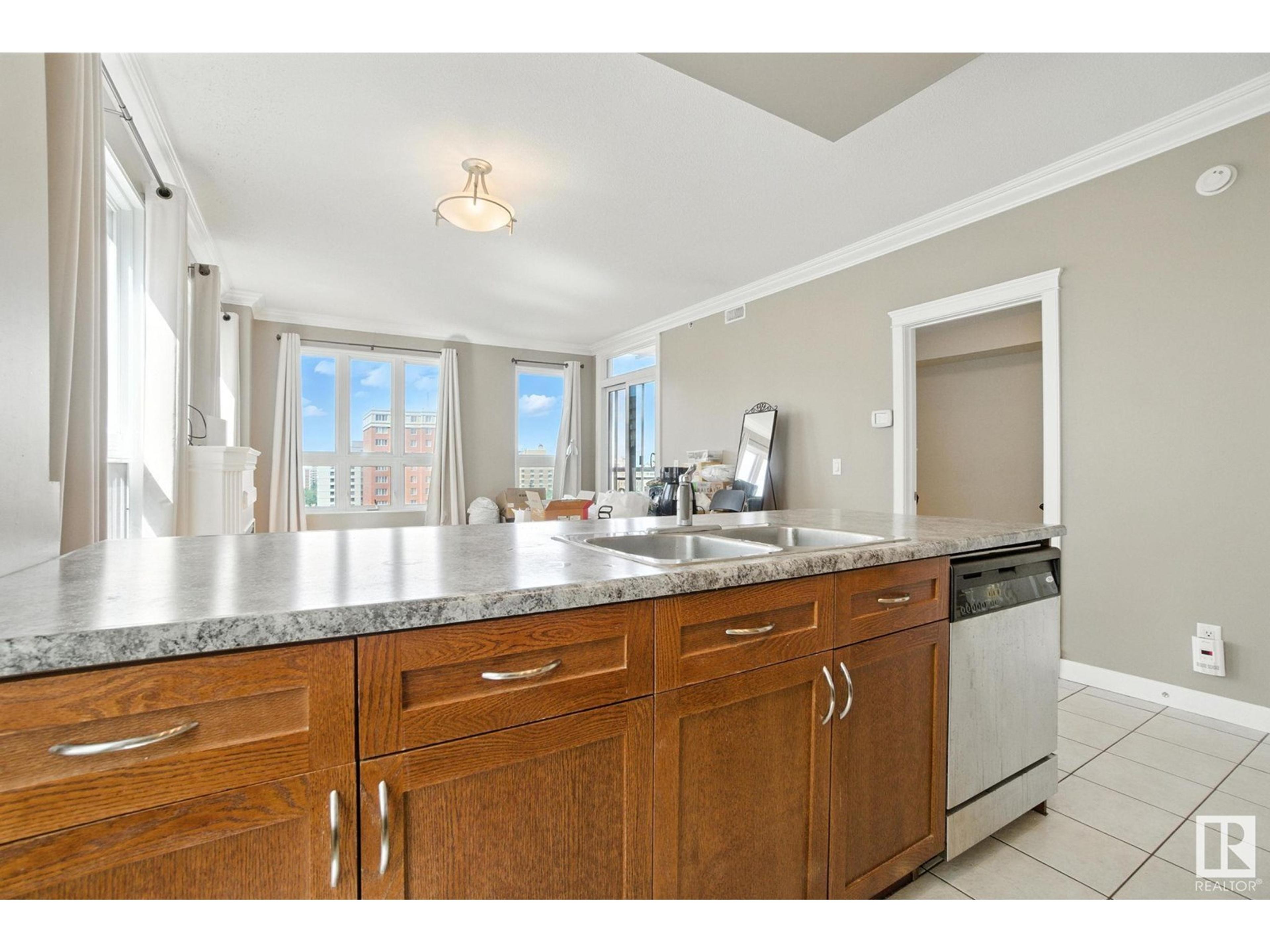 #1008 9939 109 ST NW - Image 9